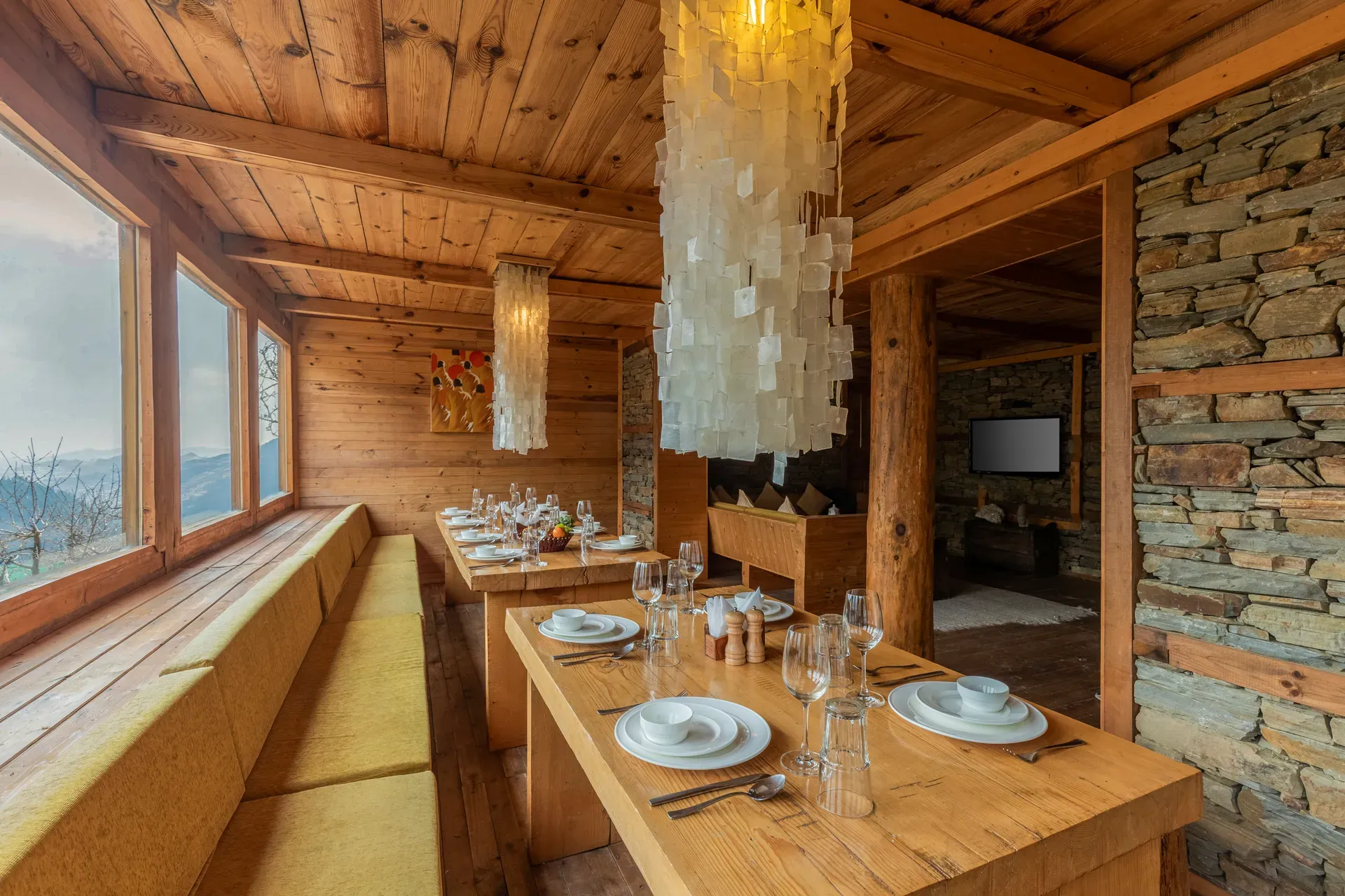 Skylounge Villa, Shimla - Dining