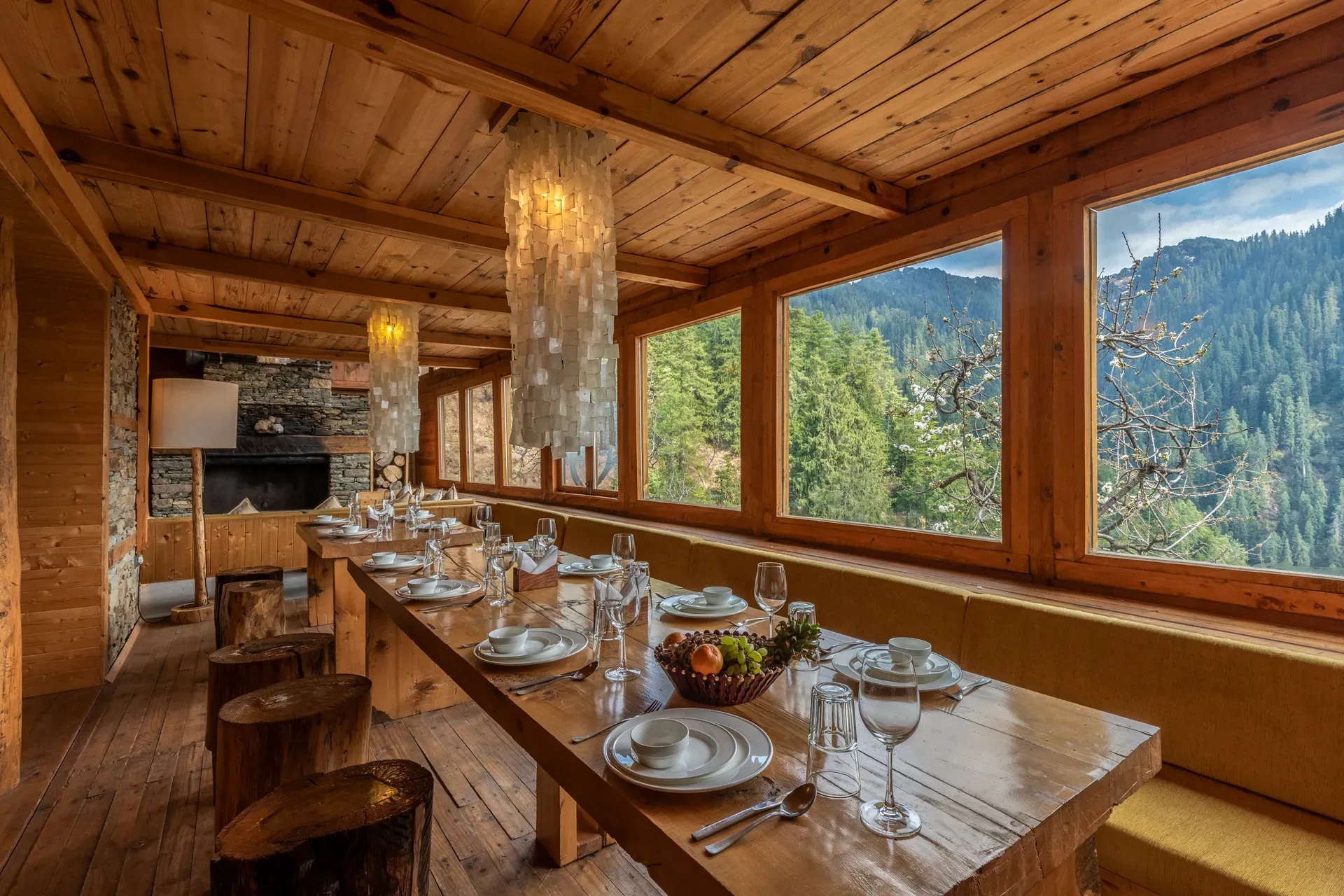 Skylounge Villa, Shimla - Dining Area