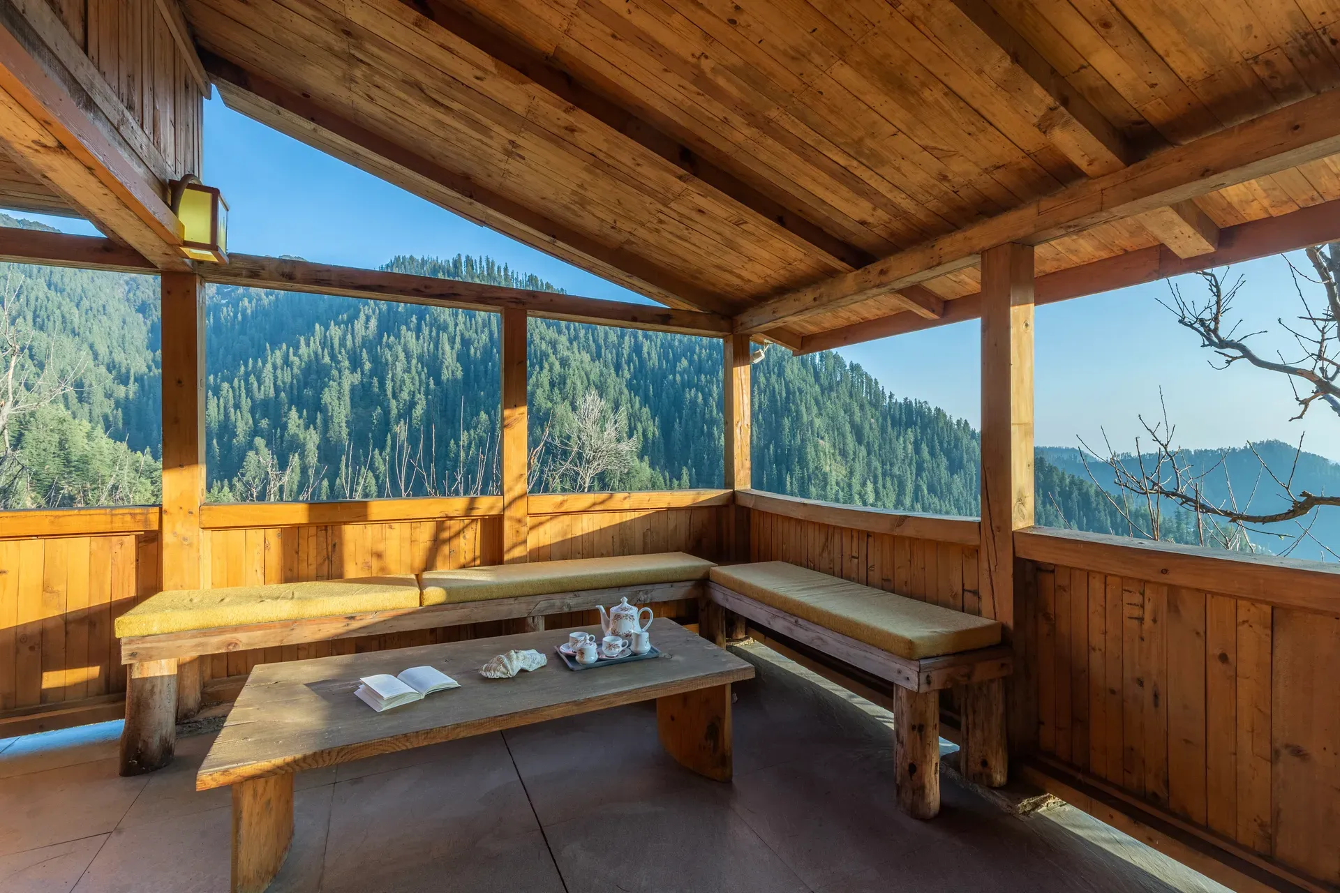 Everly | Pet-friendly Traditional 1-Bedroom Retreat With Attic, Sauna & Garden