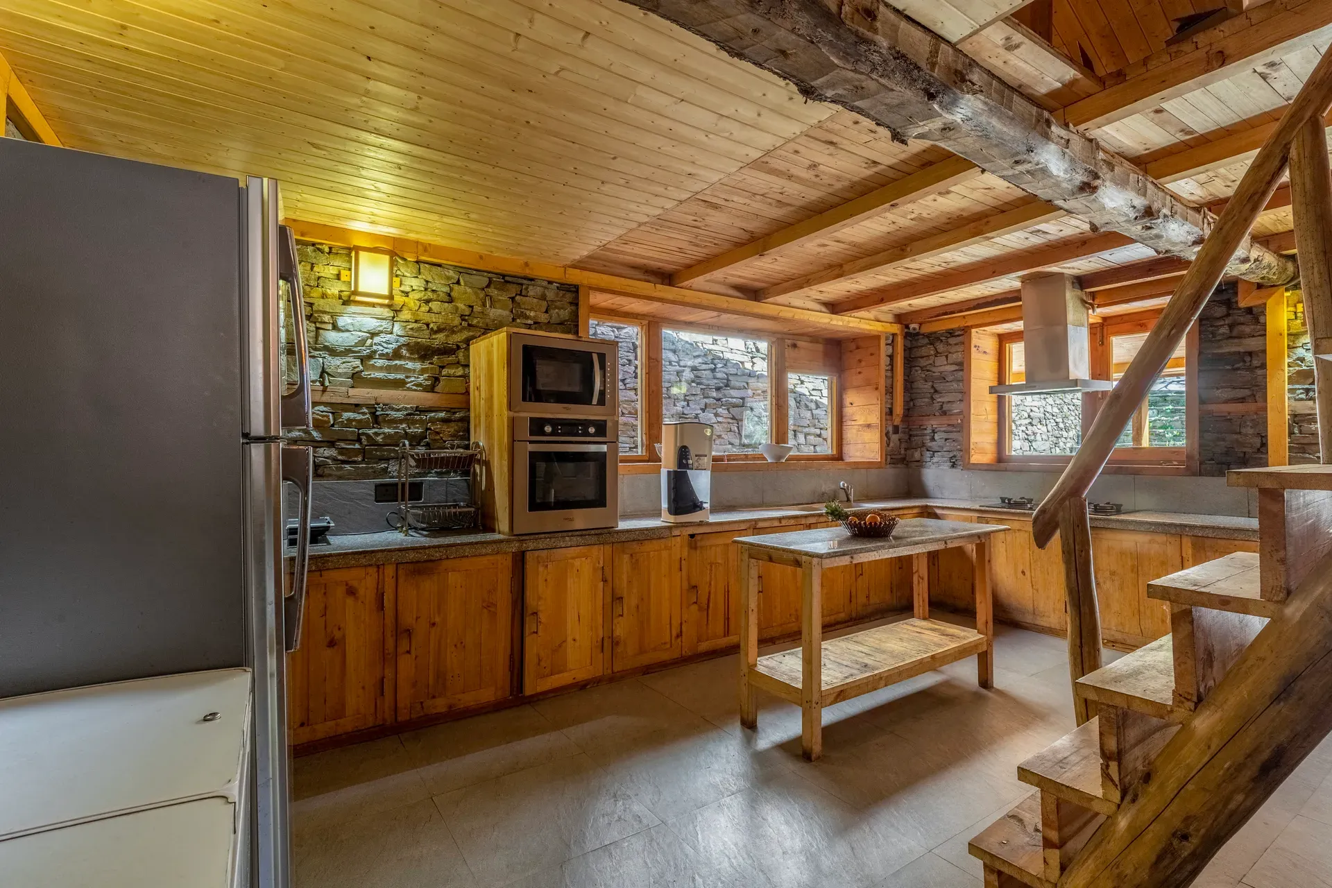 Silvana Villa, Shimla - Kitchen