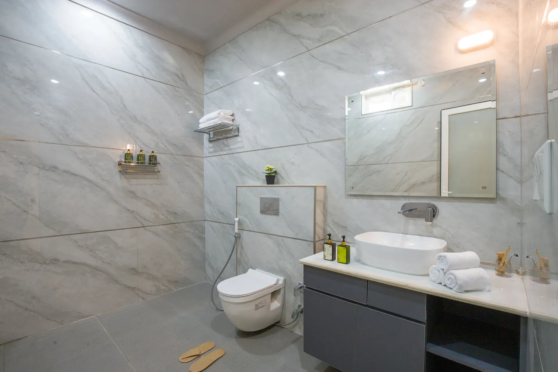 Enchantia | Pet-friendly 6-BHK Retreat With Private Pool, Garden & Party Hall