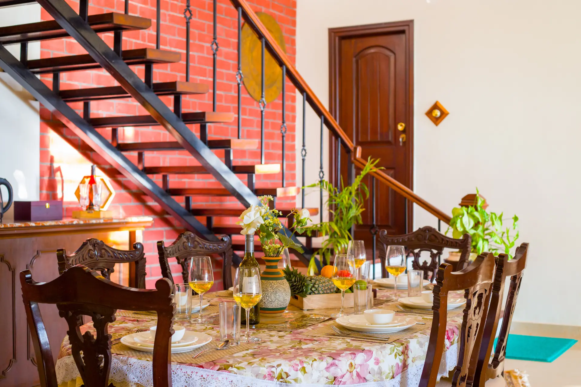 Cliff Side Villa | 3-BHK + Attic | Garden | Gazebo | Balconies | Scenic Views
