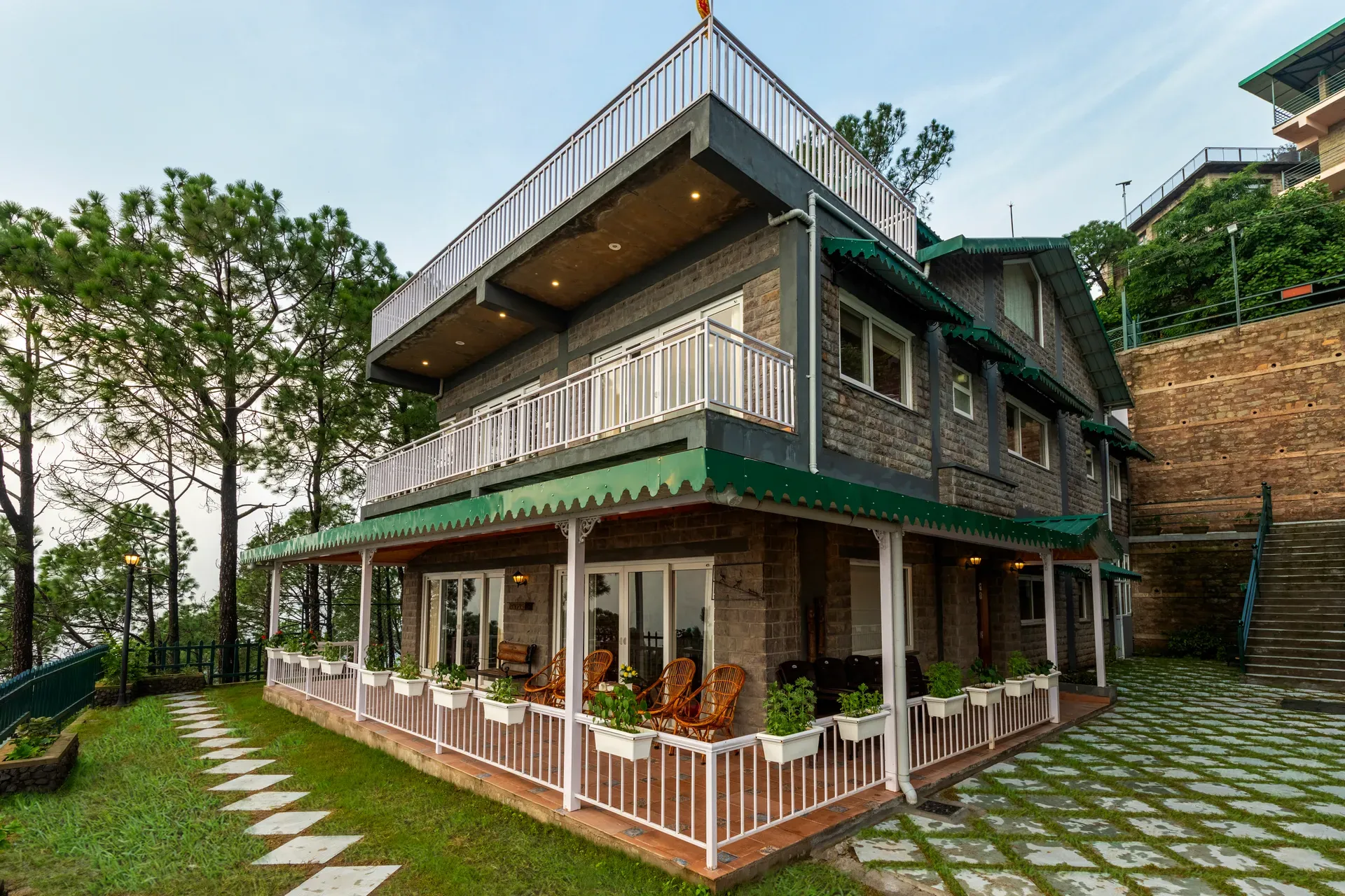 Ivory Ridge | 9-BHK | Garden | Balconies | Patio | Gazebo