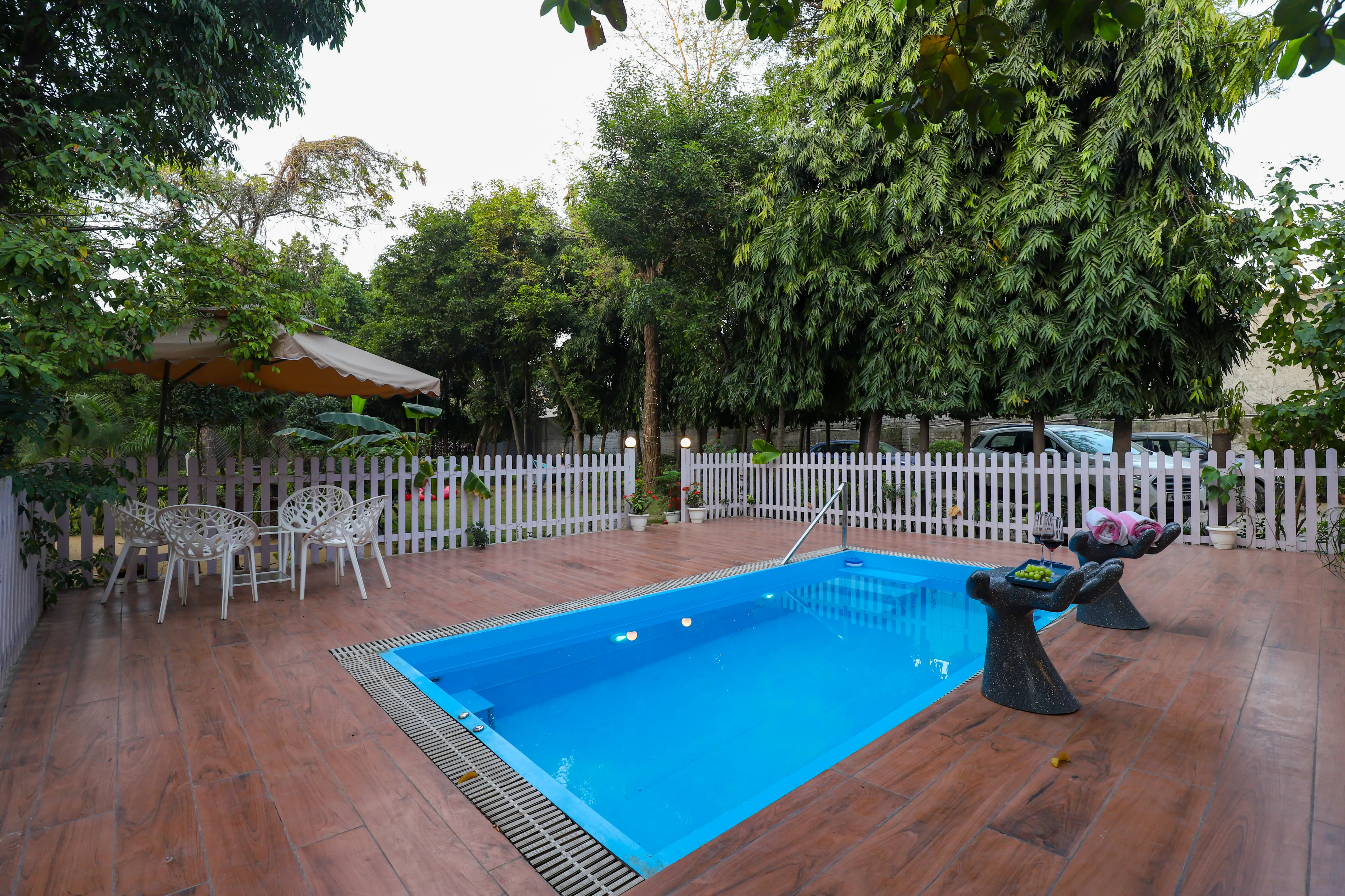 Private Pool 