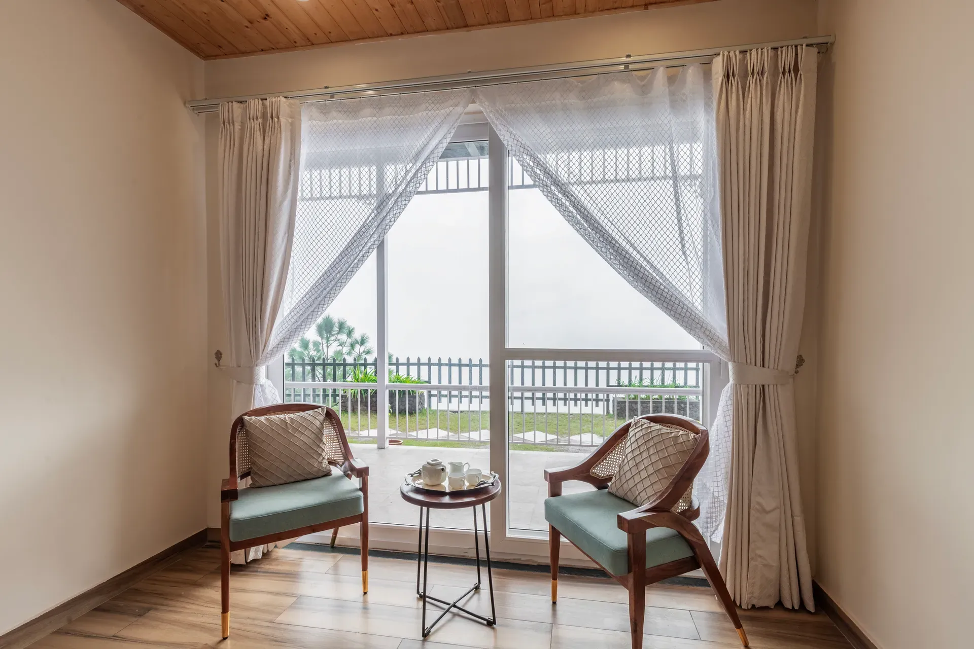 Alpenglow Villa, Kasauli - Chairs