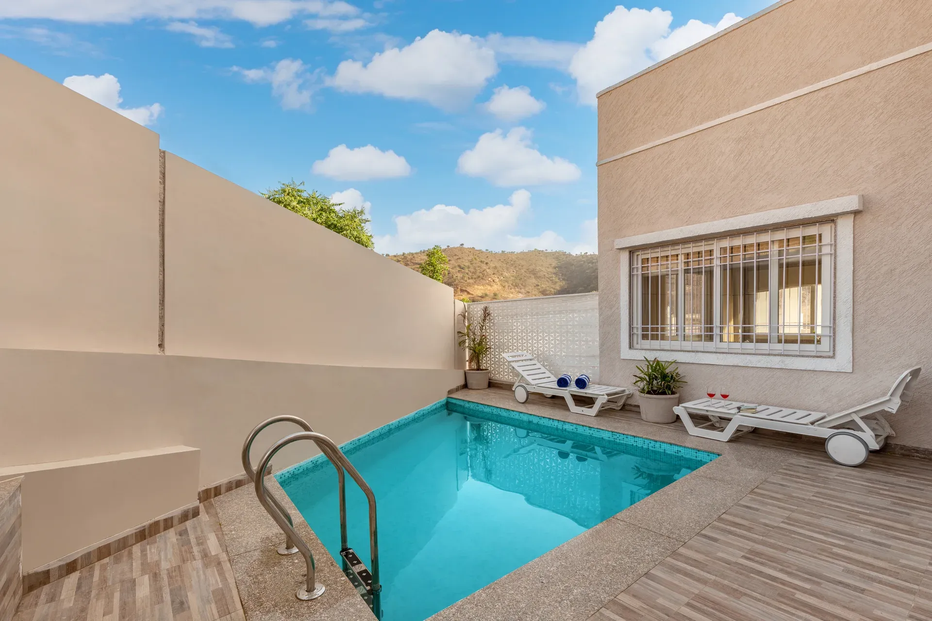 Zenna Villa, Udaipur - Swimming Pool
