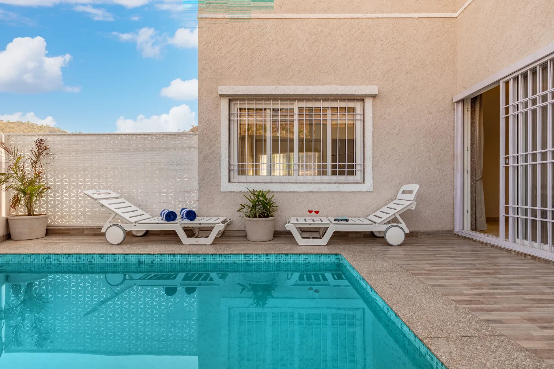 Zenna Villa, Udaipur - Pool