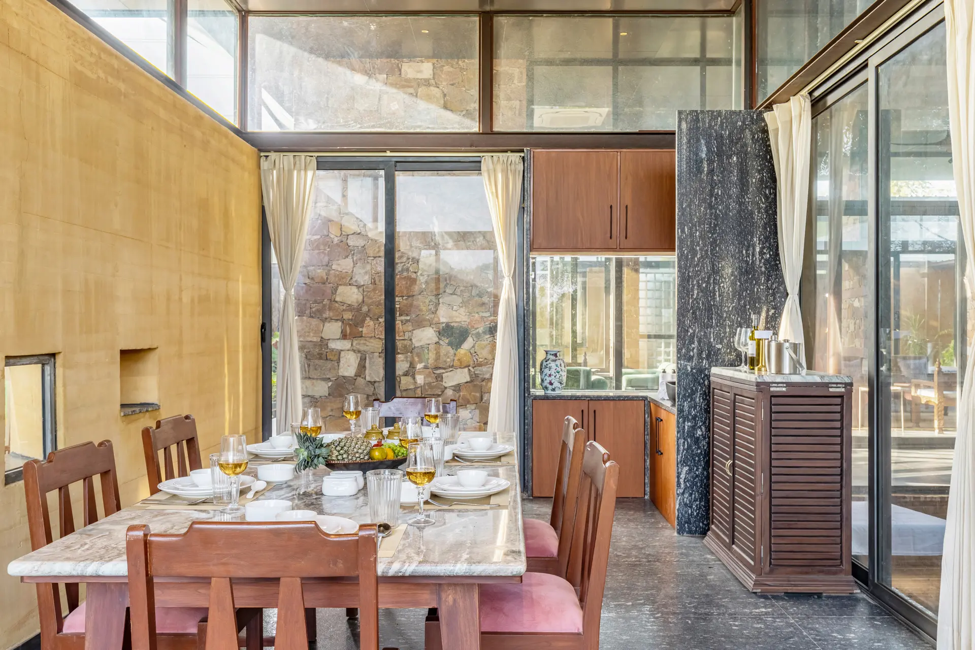 Hari Bagh Villa, Jaipur - Dining area
