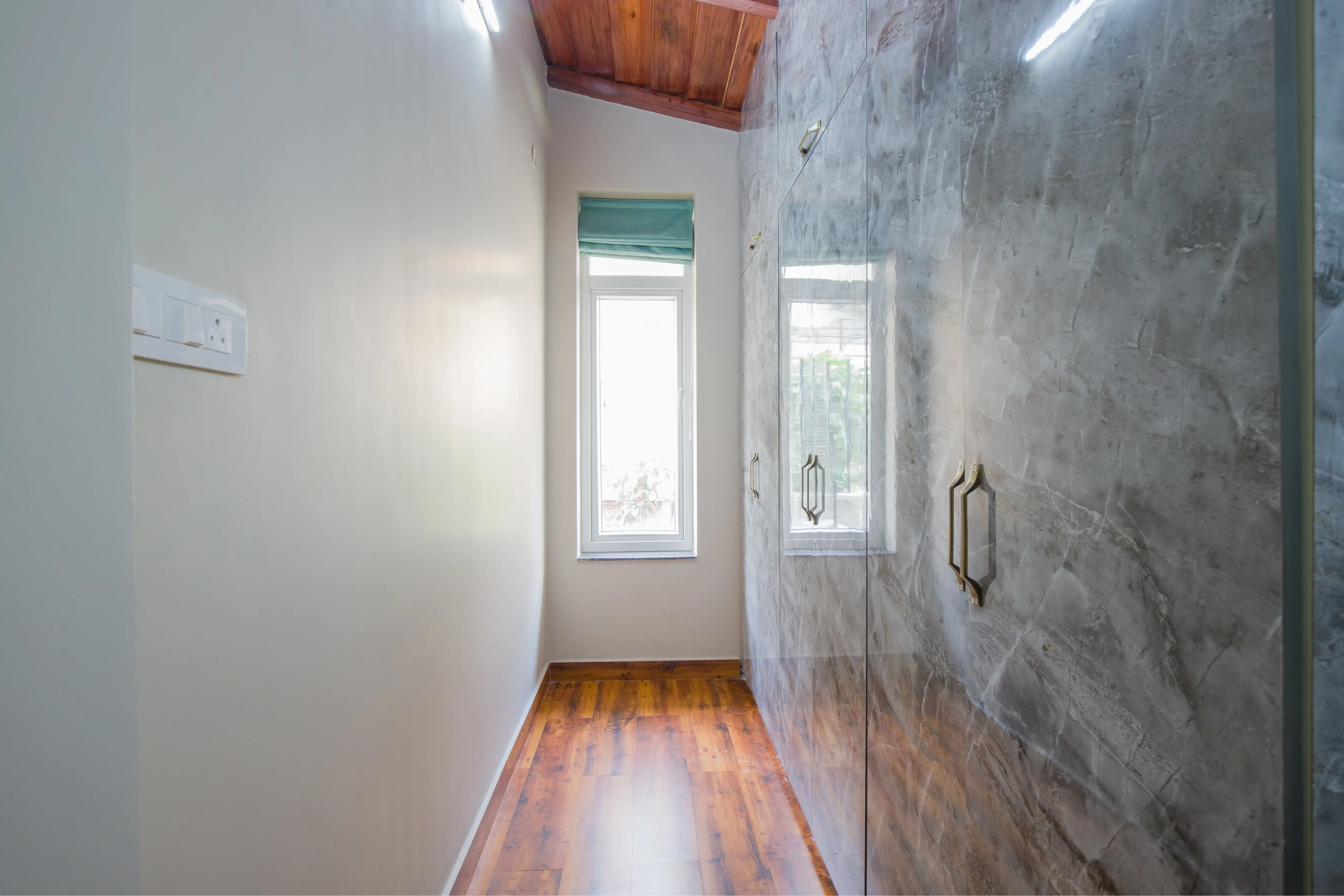Twin Chalets Villa, Nainital - Wardrobe