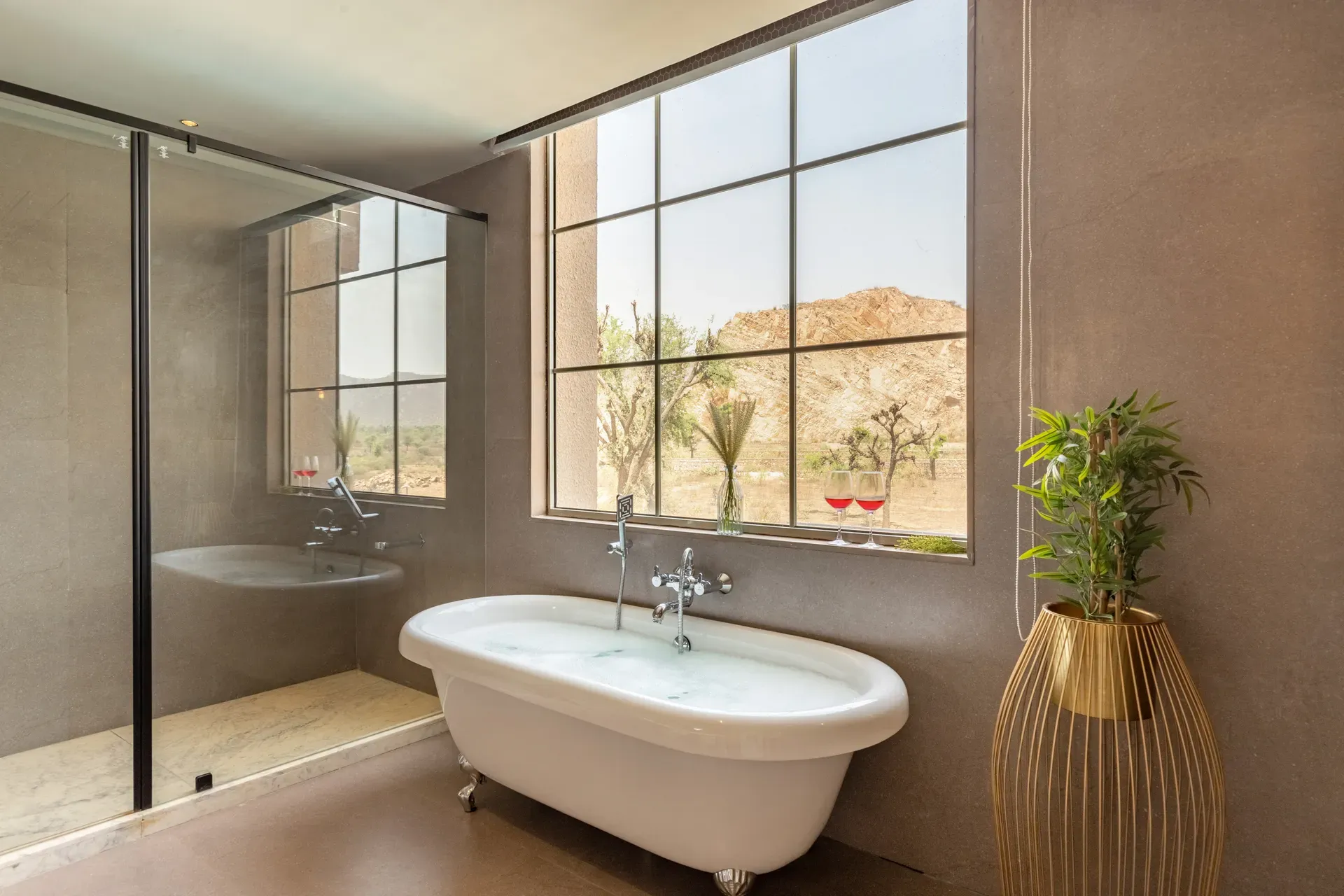 Bathtub