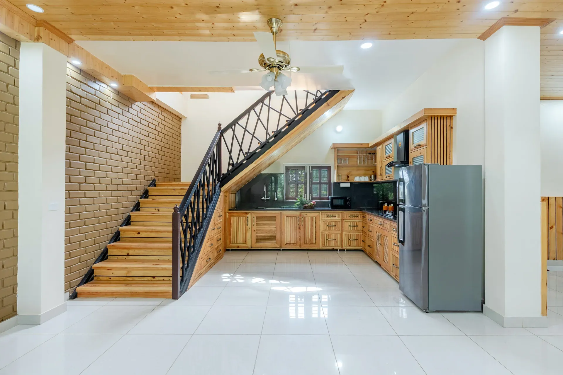 Ahilya Villa, Bhimtal - Stairs