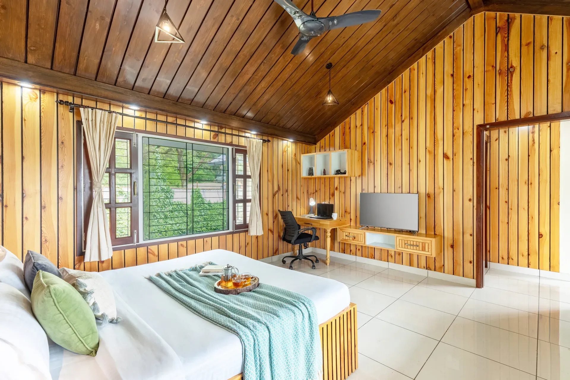 Ahilya Villa, Bhimtal - Bedroom