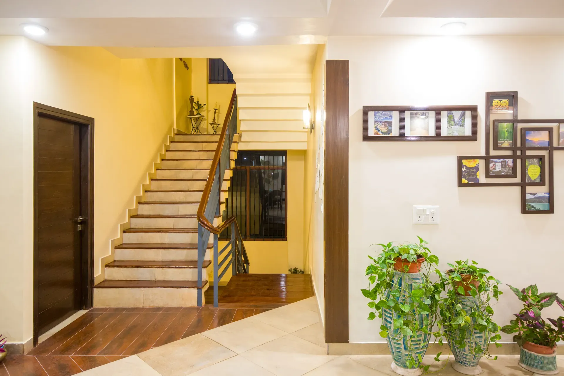 Lakeview Manor Villa, Bhimtal - Stairs