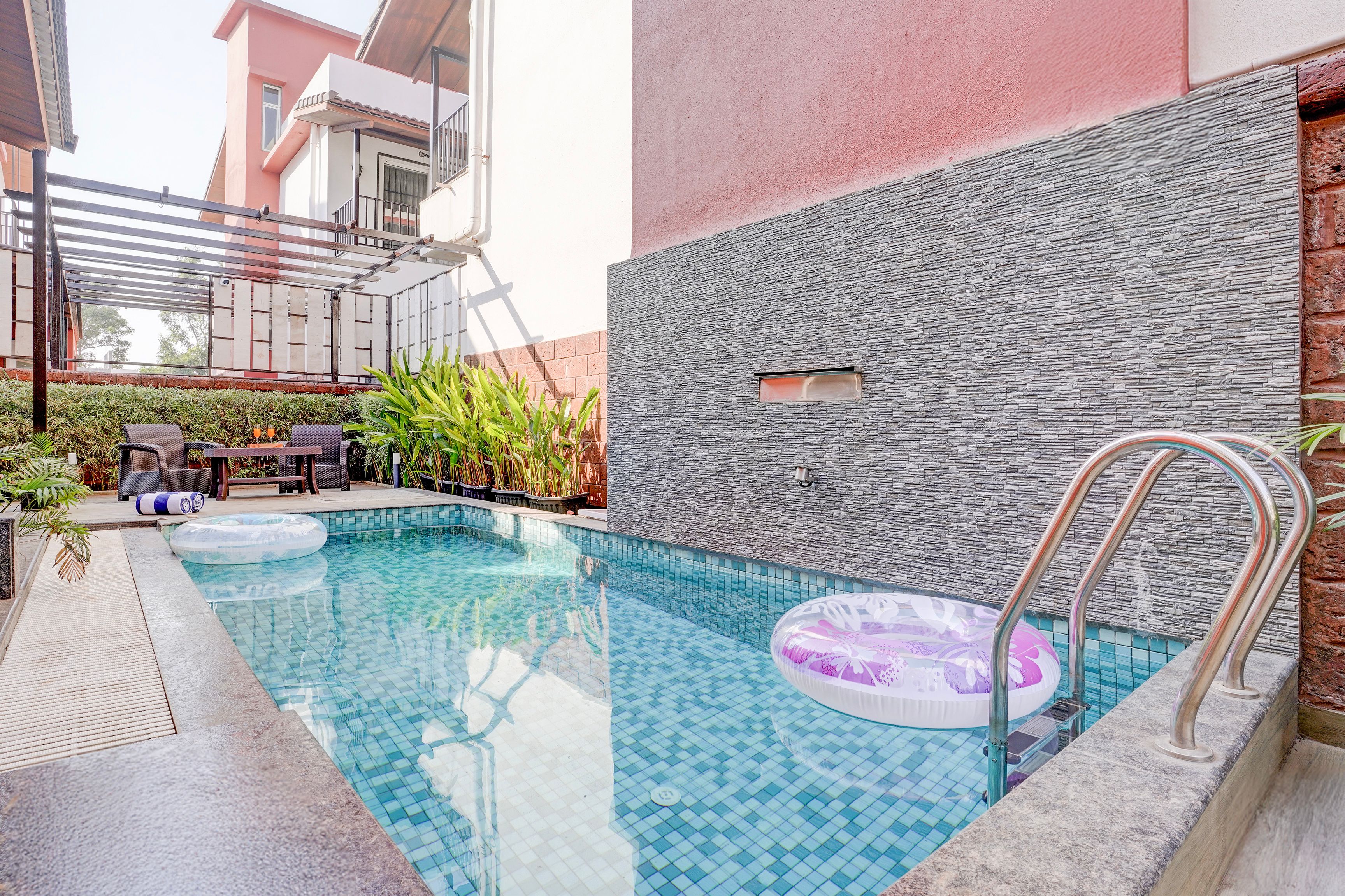 Aamy Villa, Lonavala - Swimming Pool