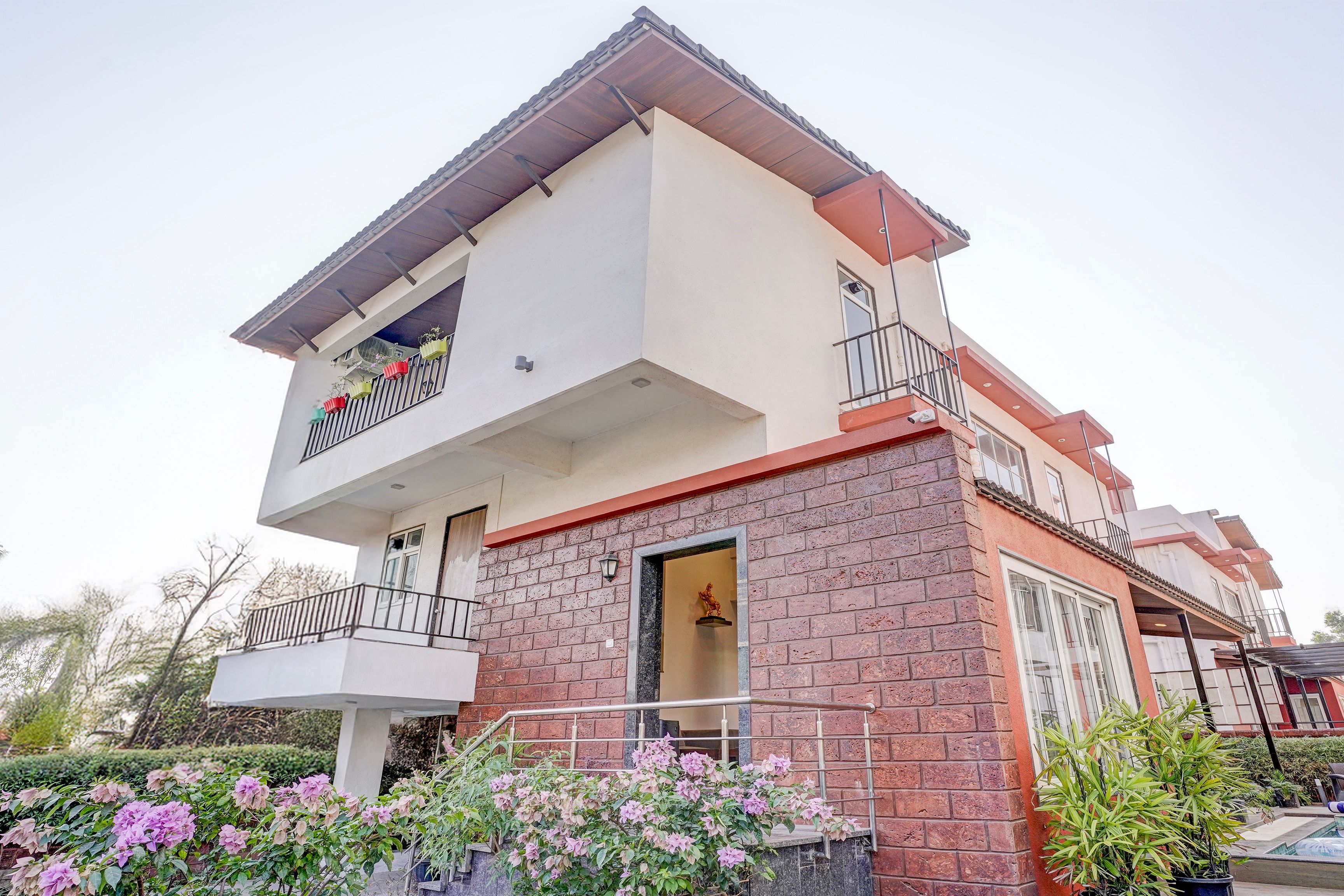 Aamy Villa, Lonavala - Facade