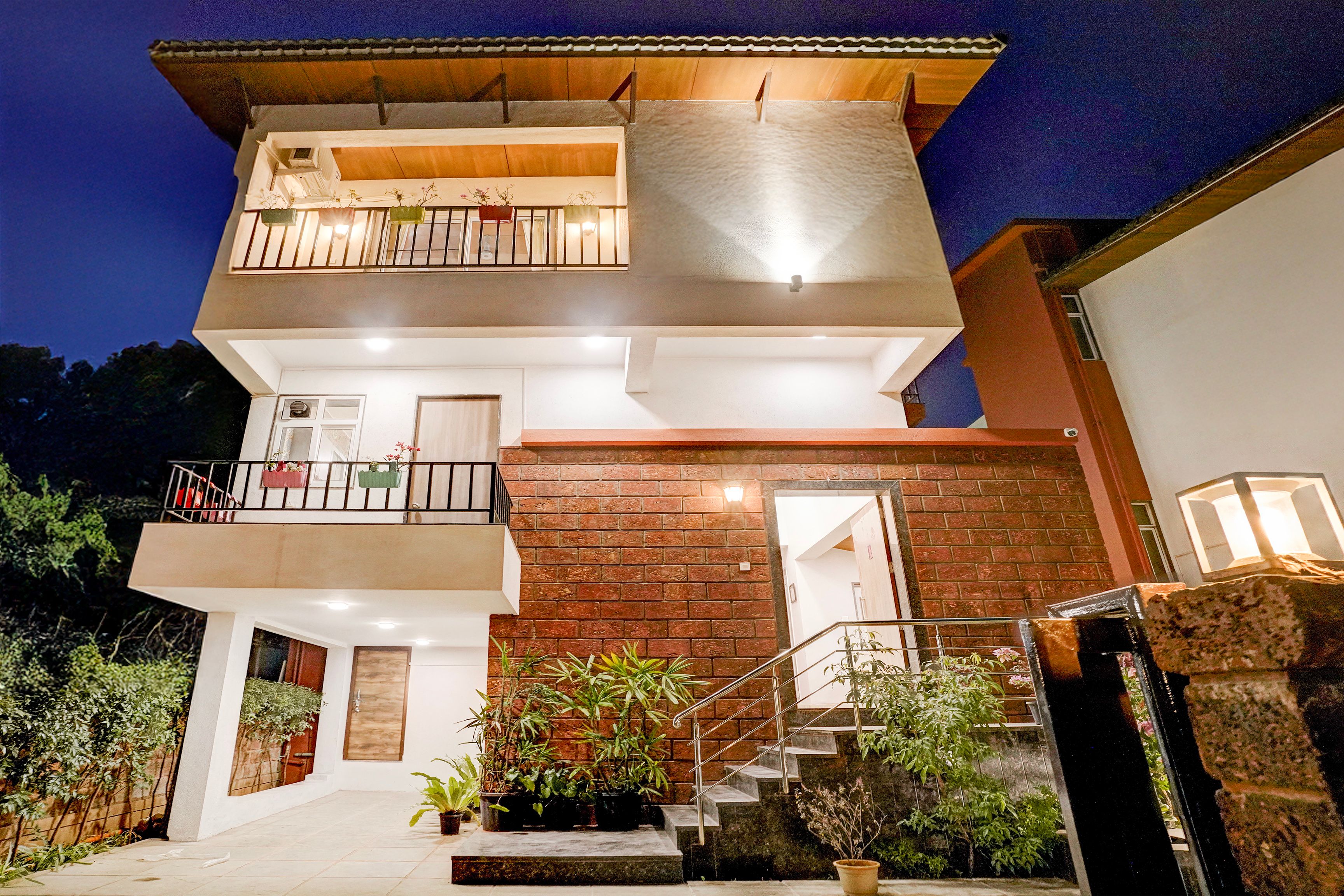 Aamy Villa, Lonavala - Facade