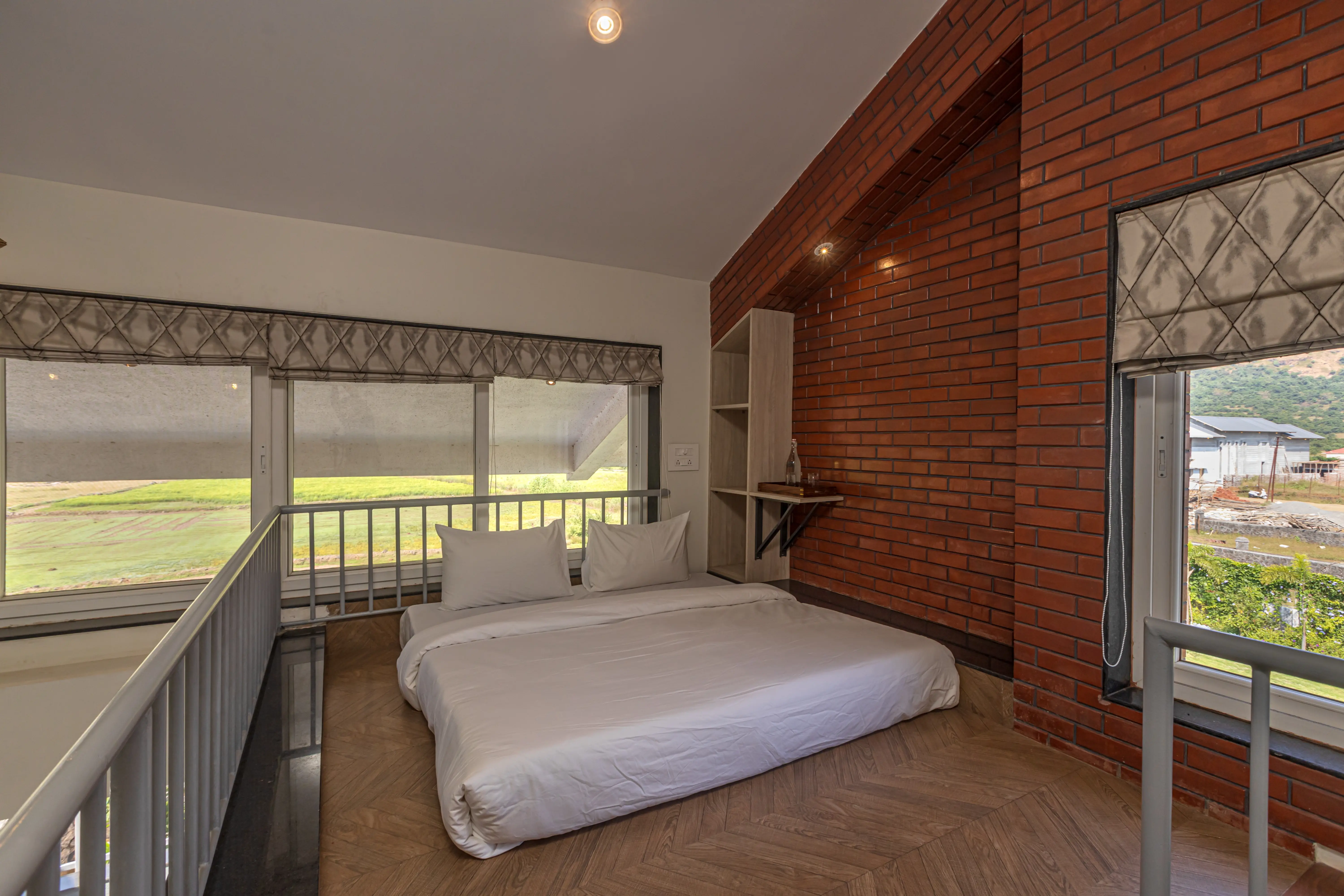 Nimishka Villa, Lonavala - Bedroom 2