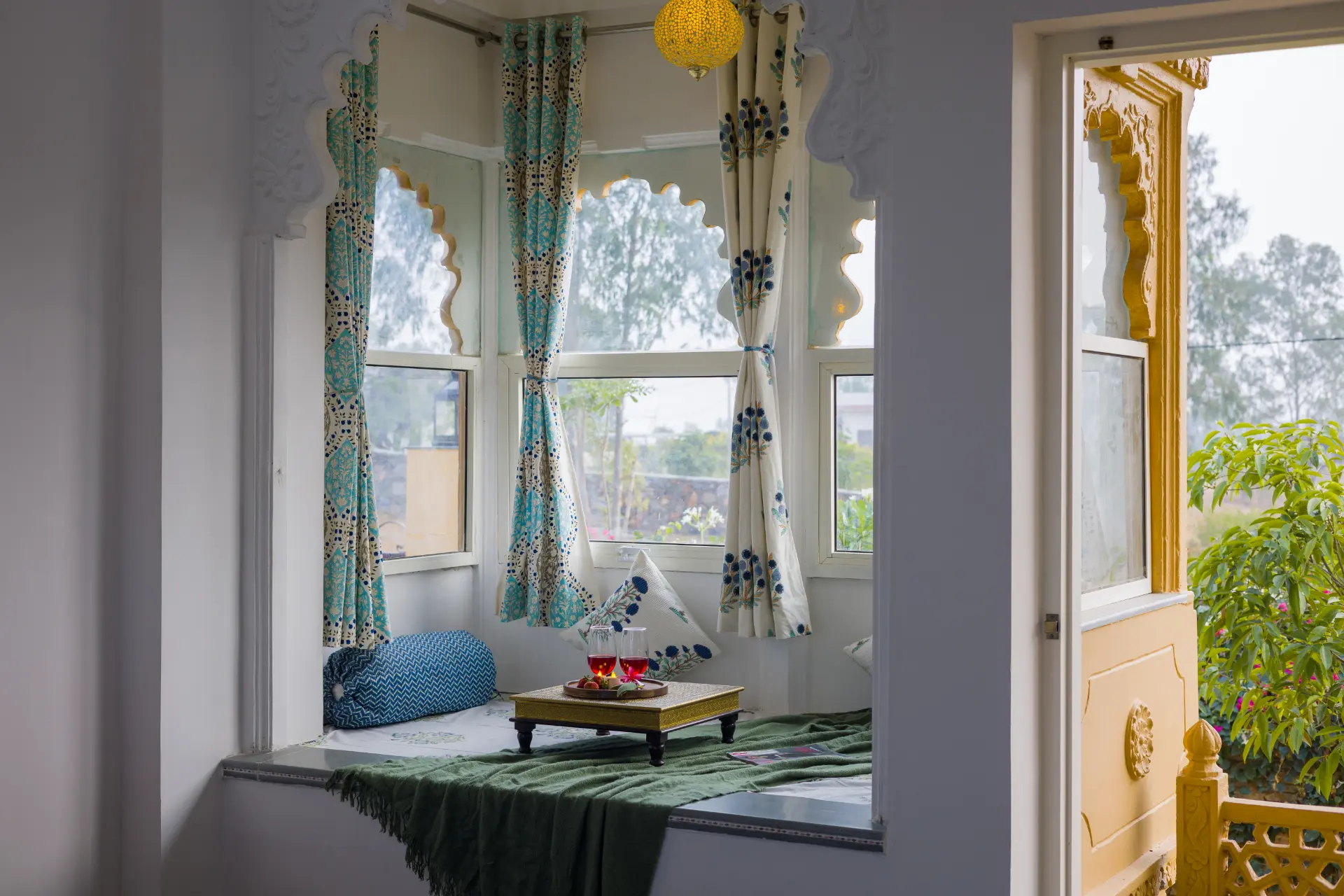 Amber Royale Villa - Udaipur - Window sitting