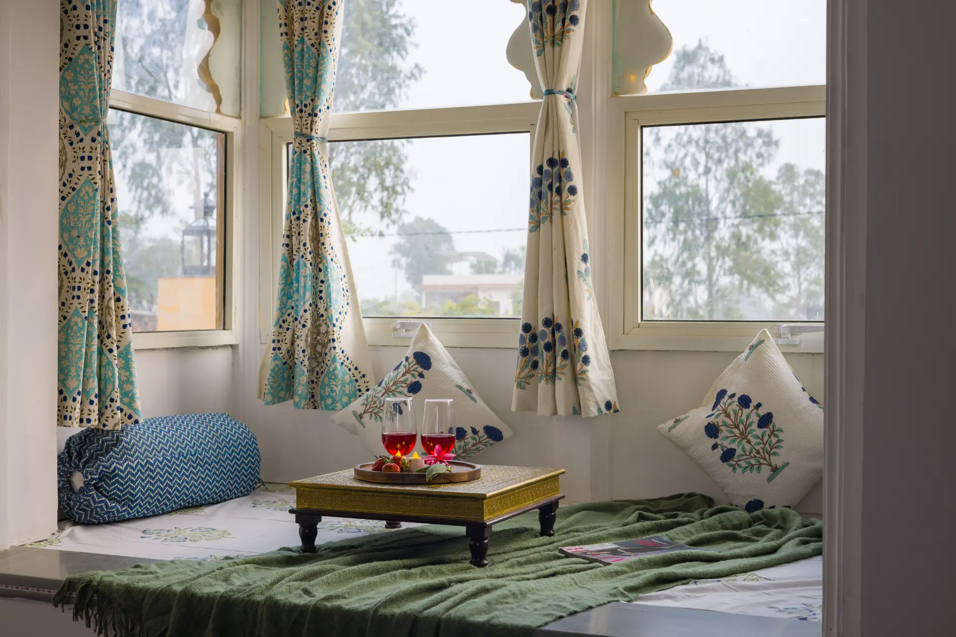 Amber Royale Villa - Udaipur - Window sitting