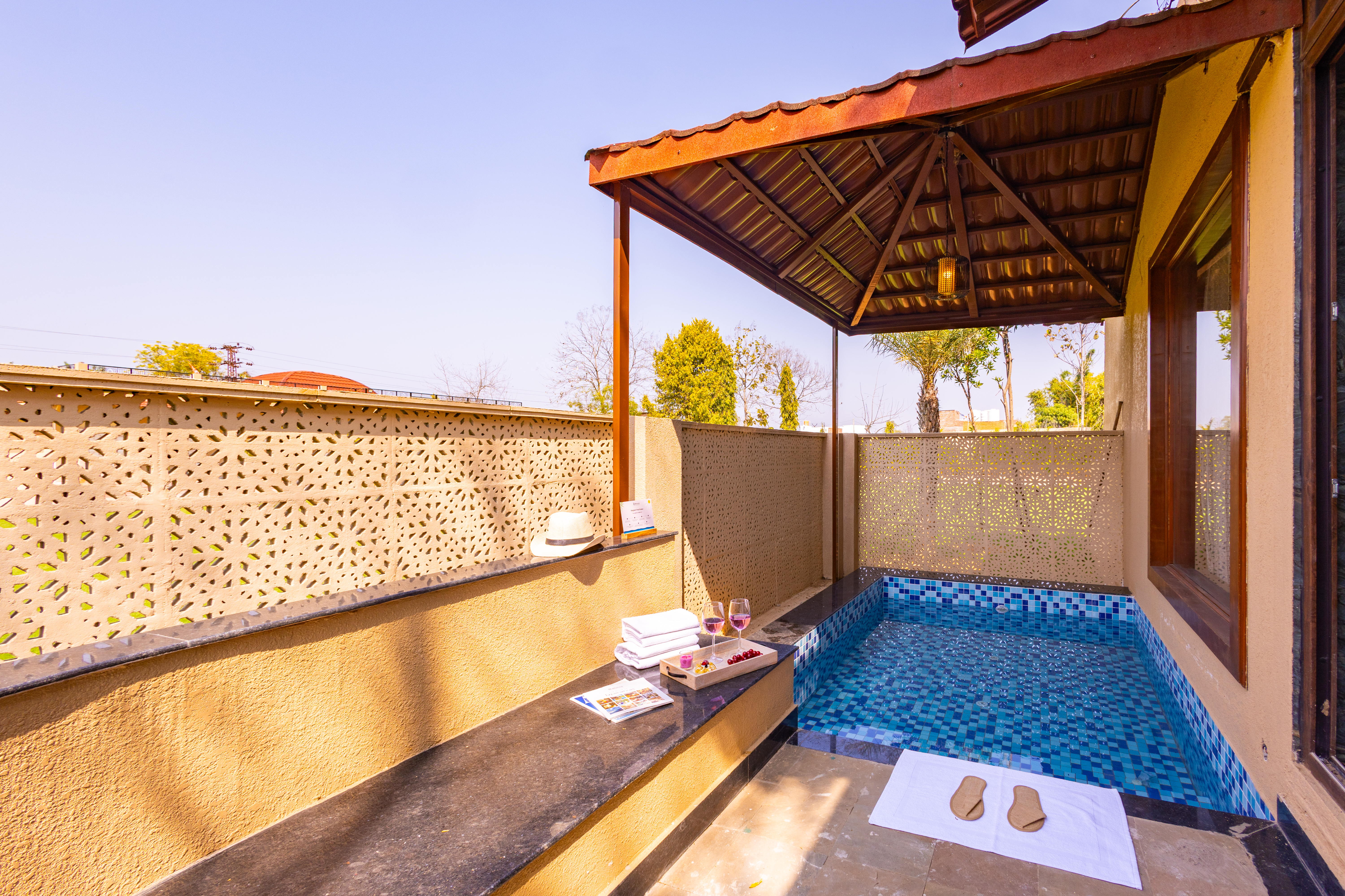Private pool