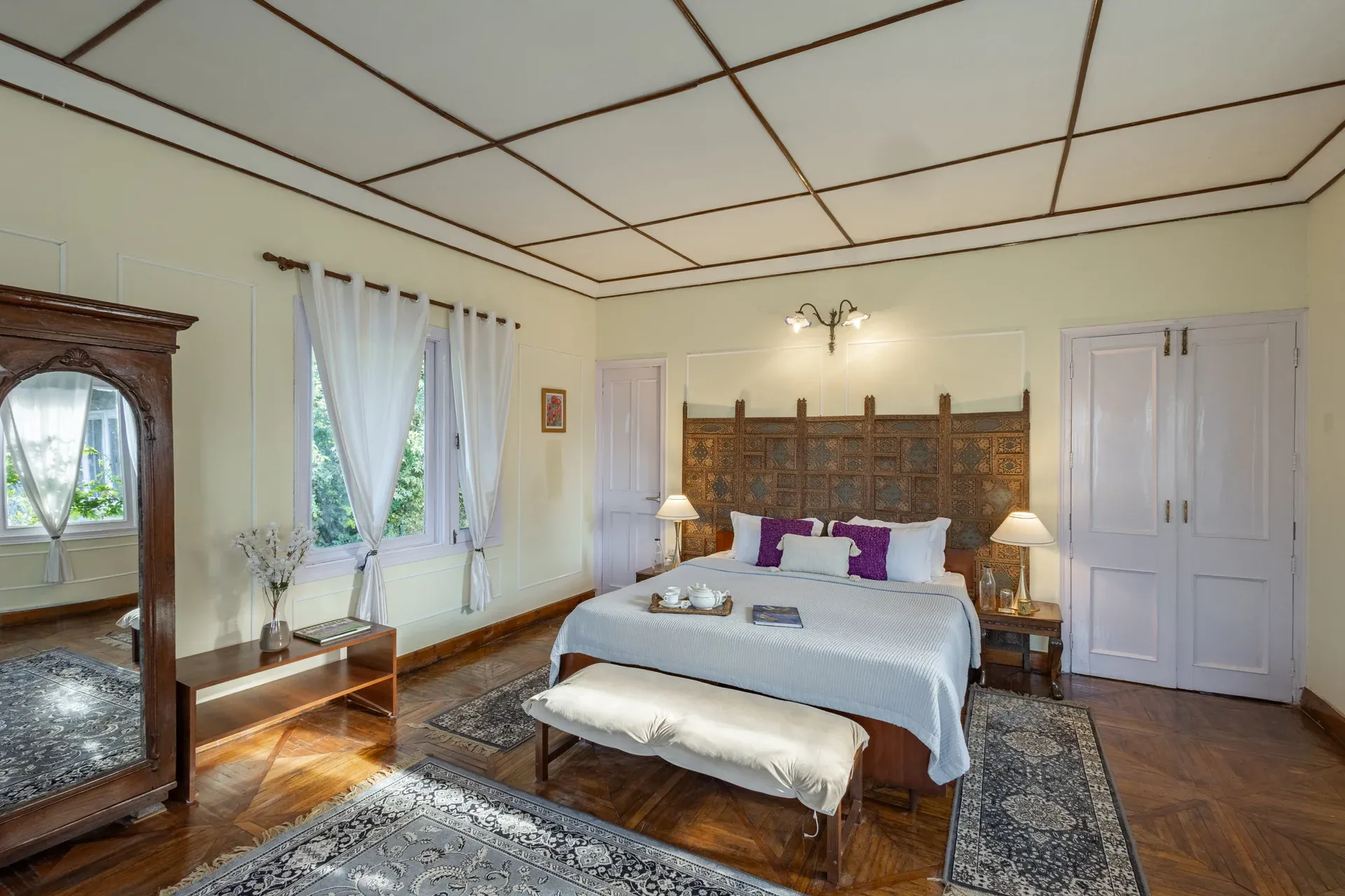 Chalet Vie Villa, Kasauli - Bedroom 2