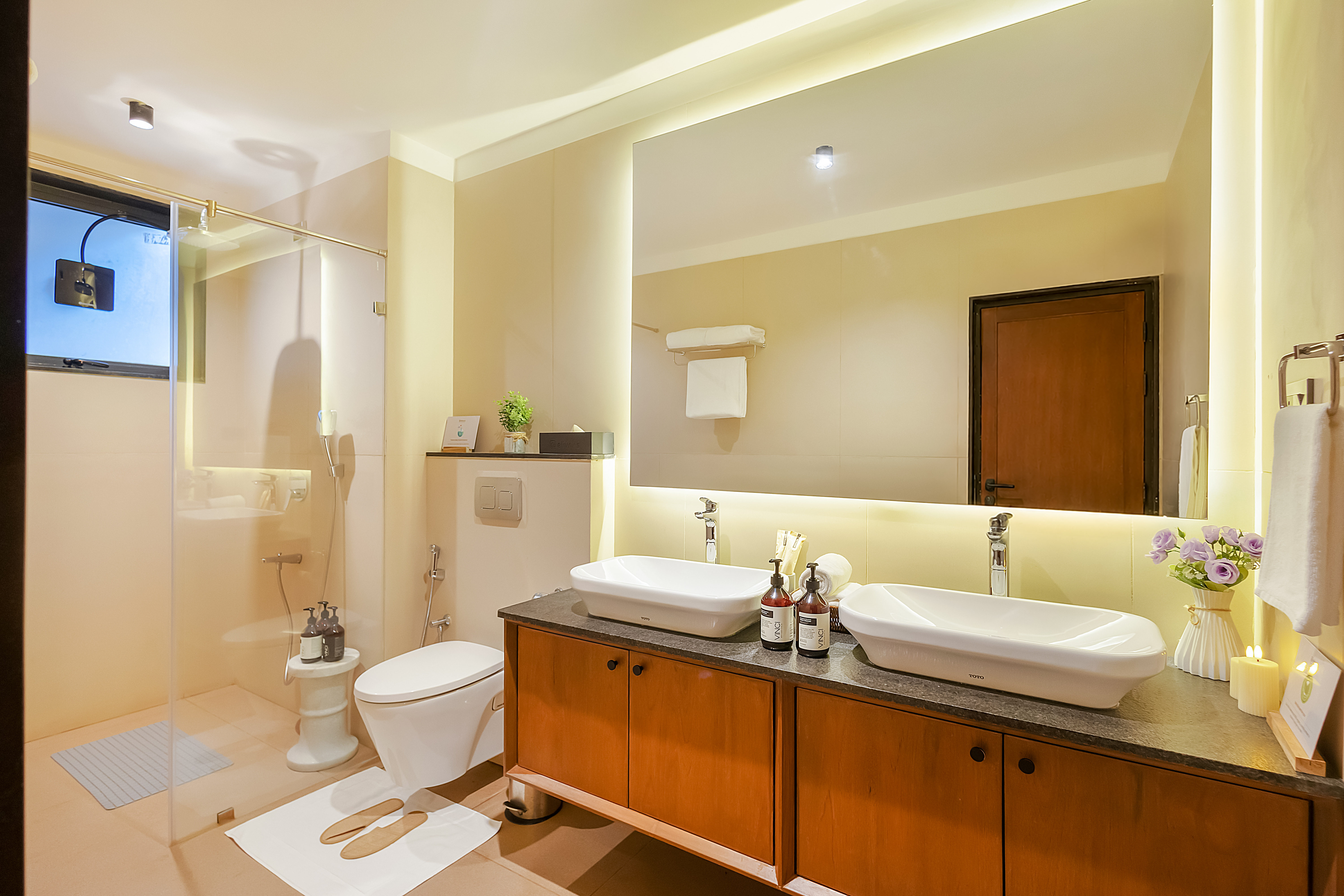 Bathroom 2