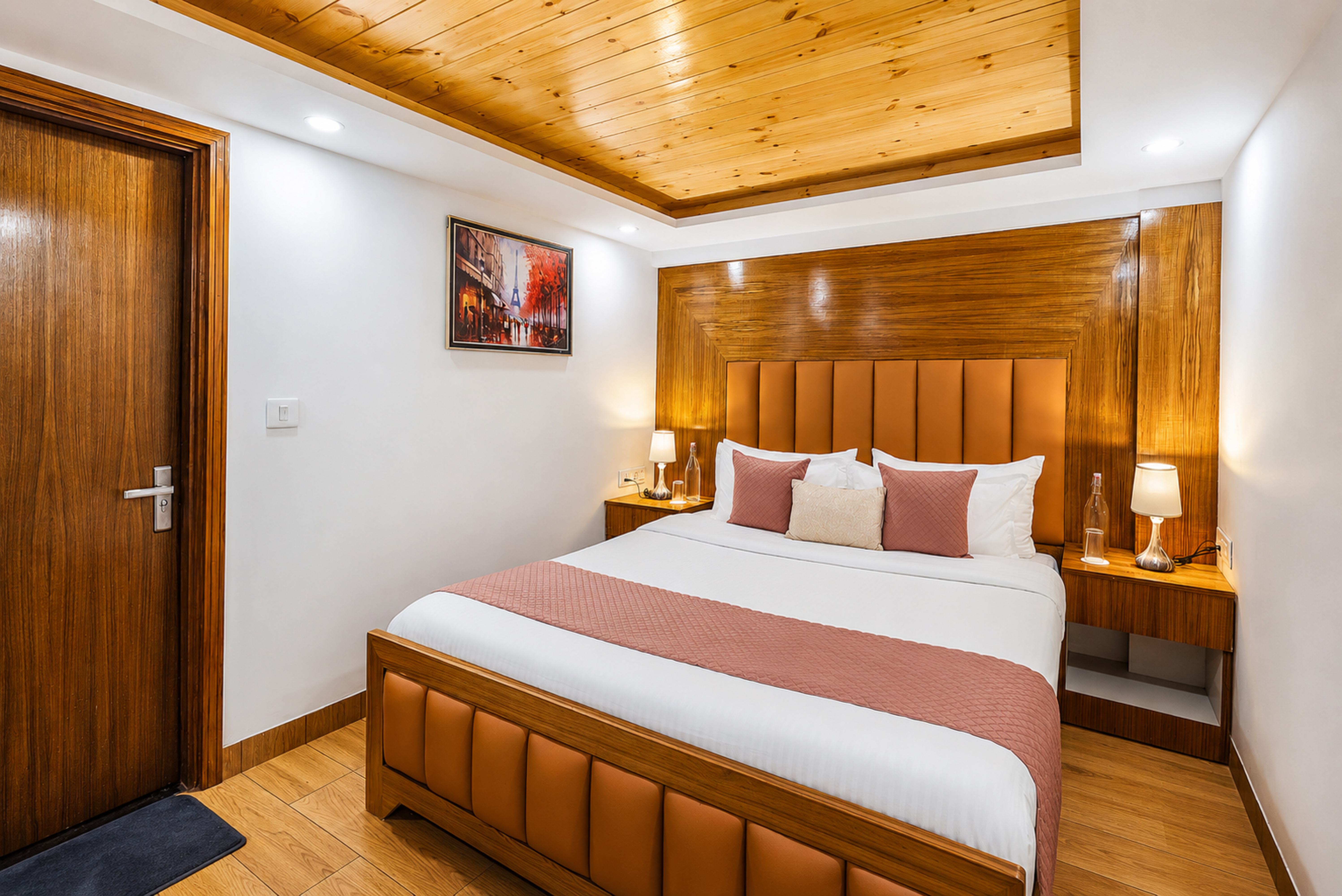 3-BHK Villa with Terrace & Balconies near Mall road — photo 11