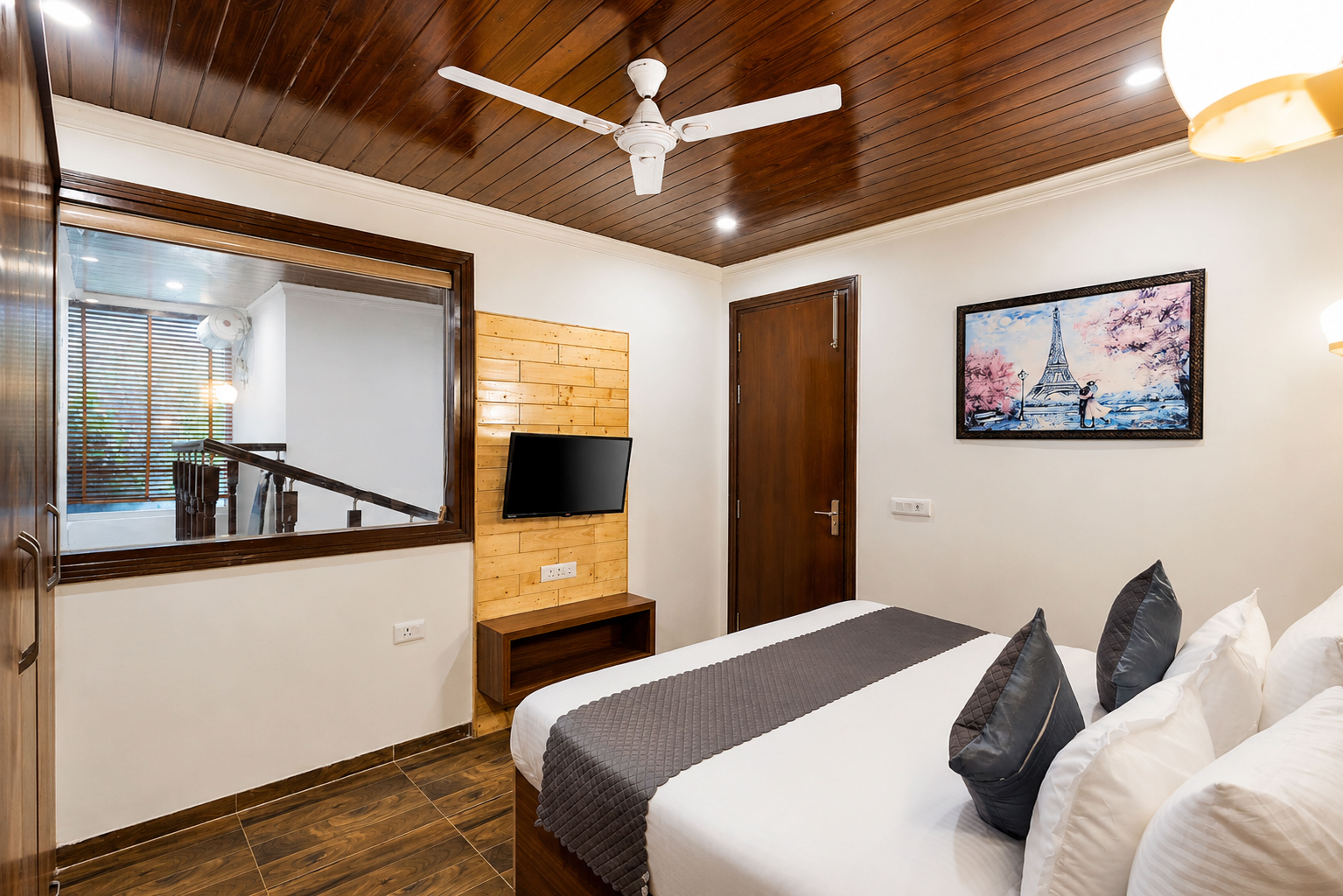3-BHK Villa with Terrace & Balconies near Mall road — photo 19