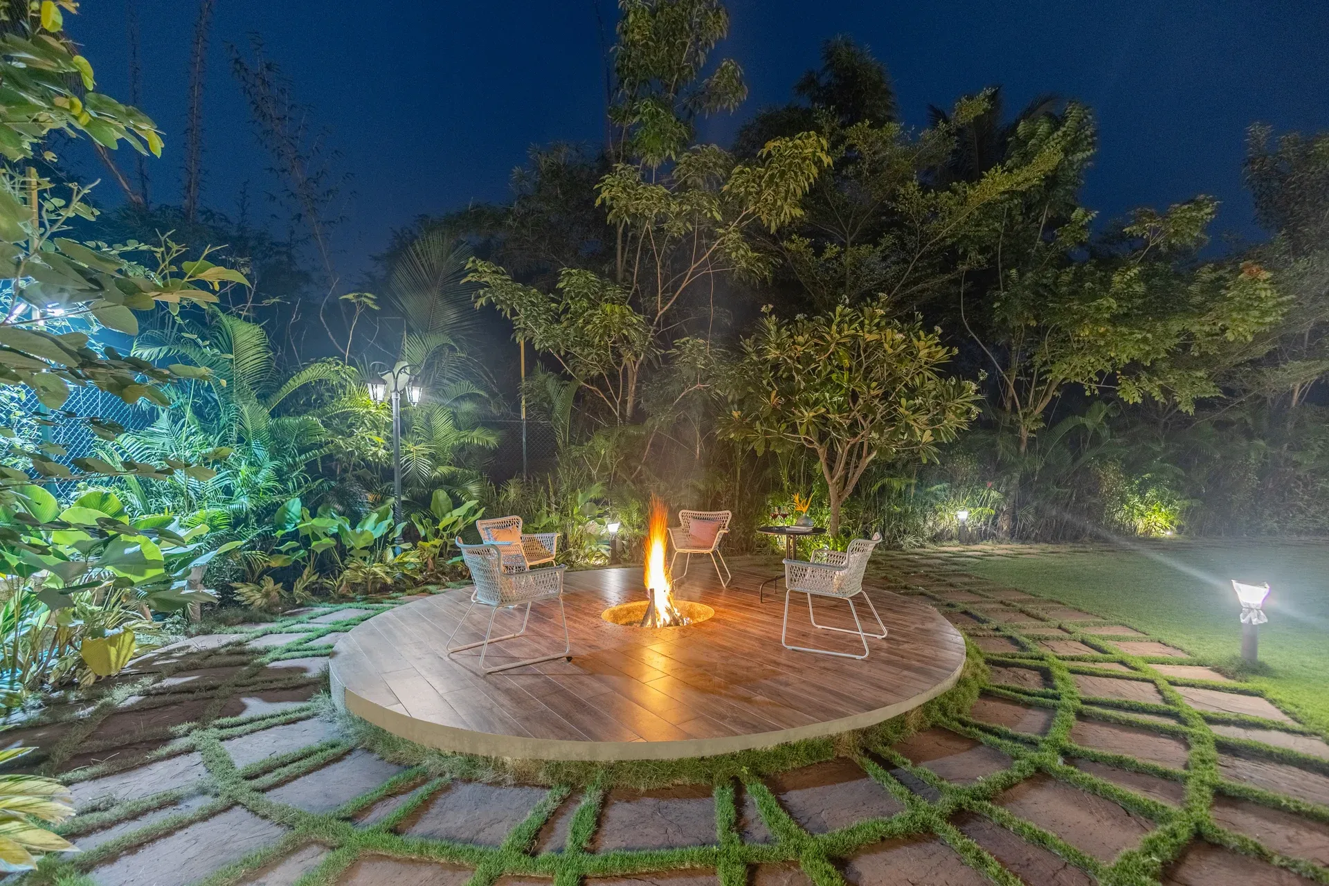 Liora Villa, Alibaug - Bonfire