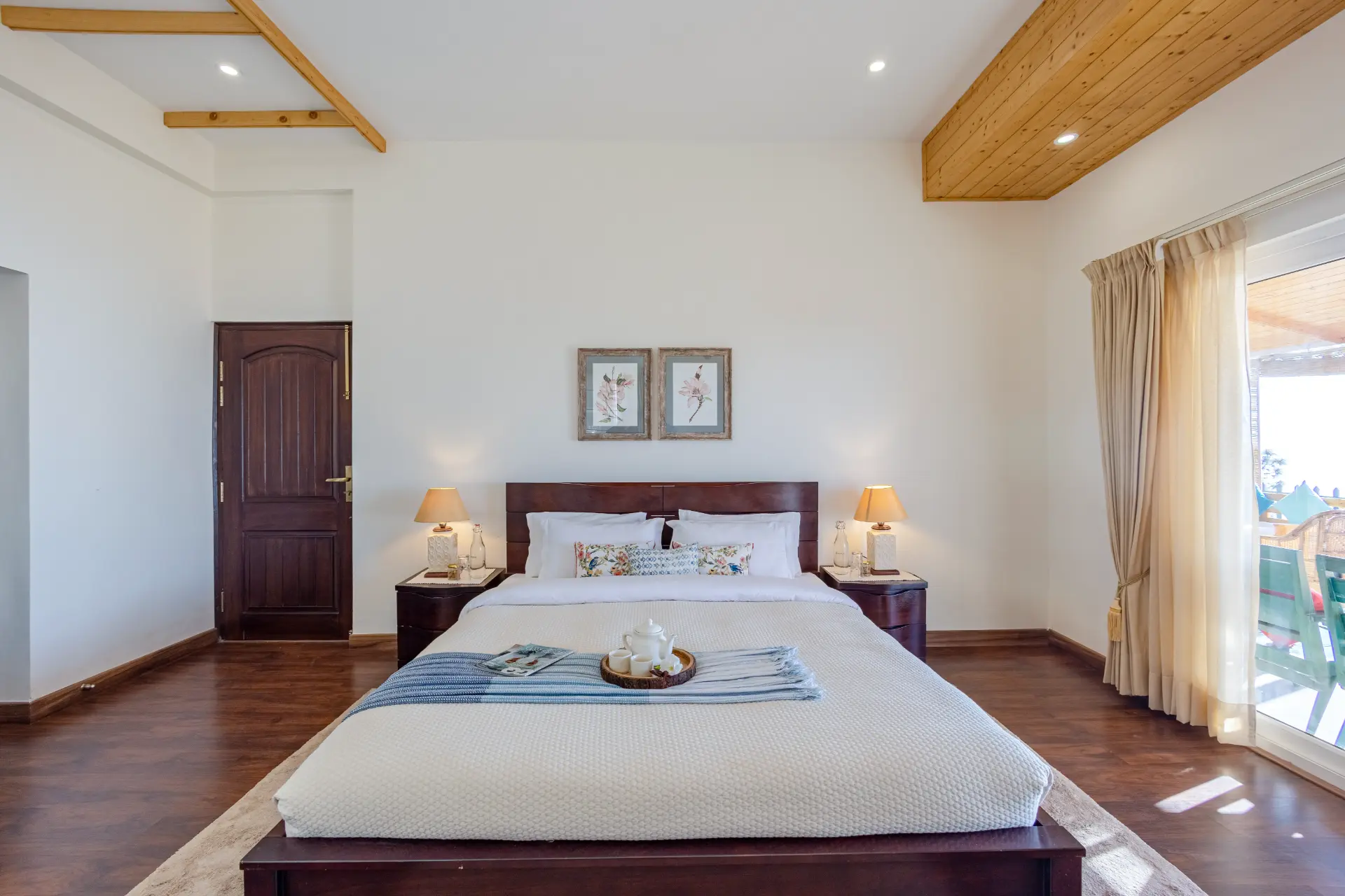 Cliff Side Villa | 3-BHK + Attic | Garden | Gazebo | Balconies | Scenic Views
