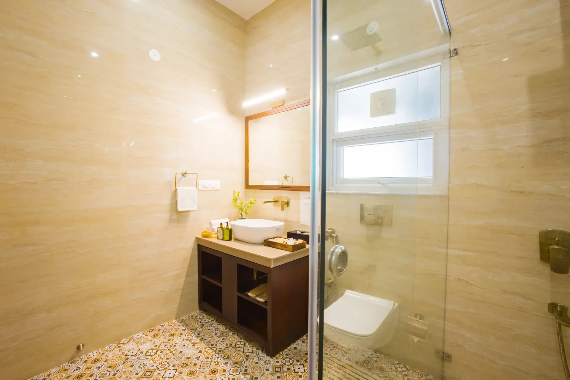 Ivory Ridge | 9-BHK | Garden | Balconies | Patio | Gazebo