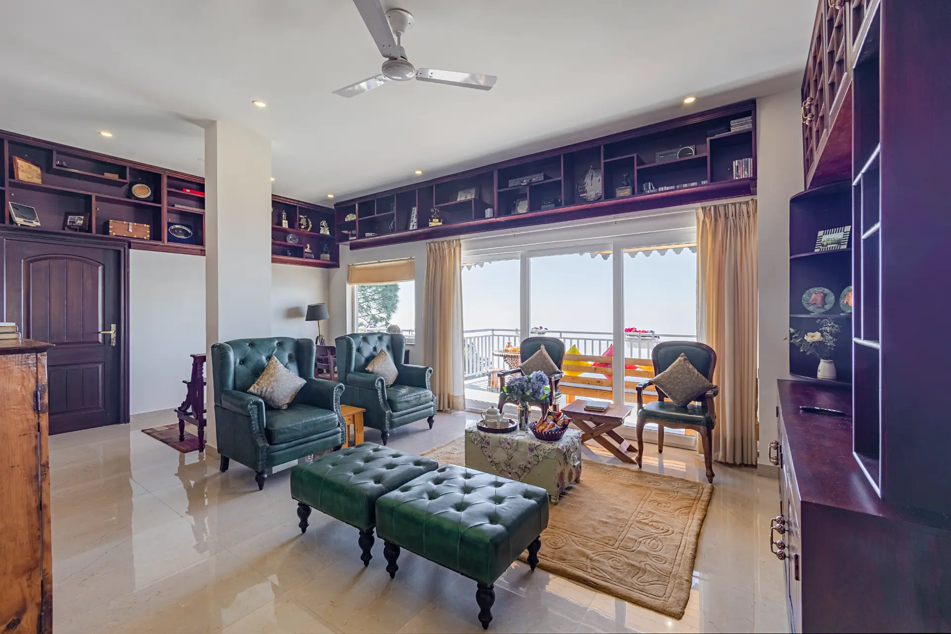 Pinehill Manor Villa, Kasauli - Living Room 5