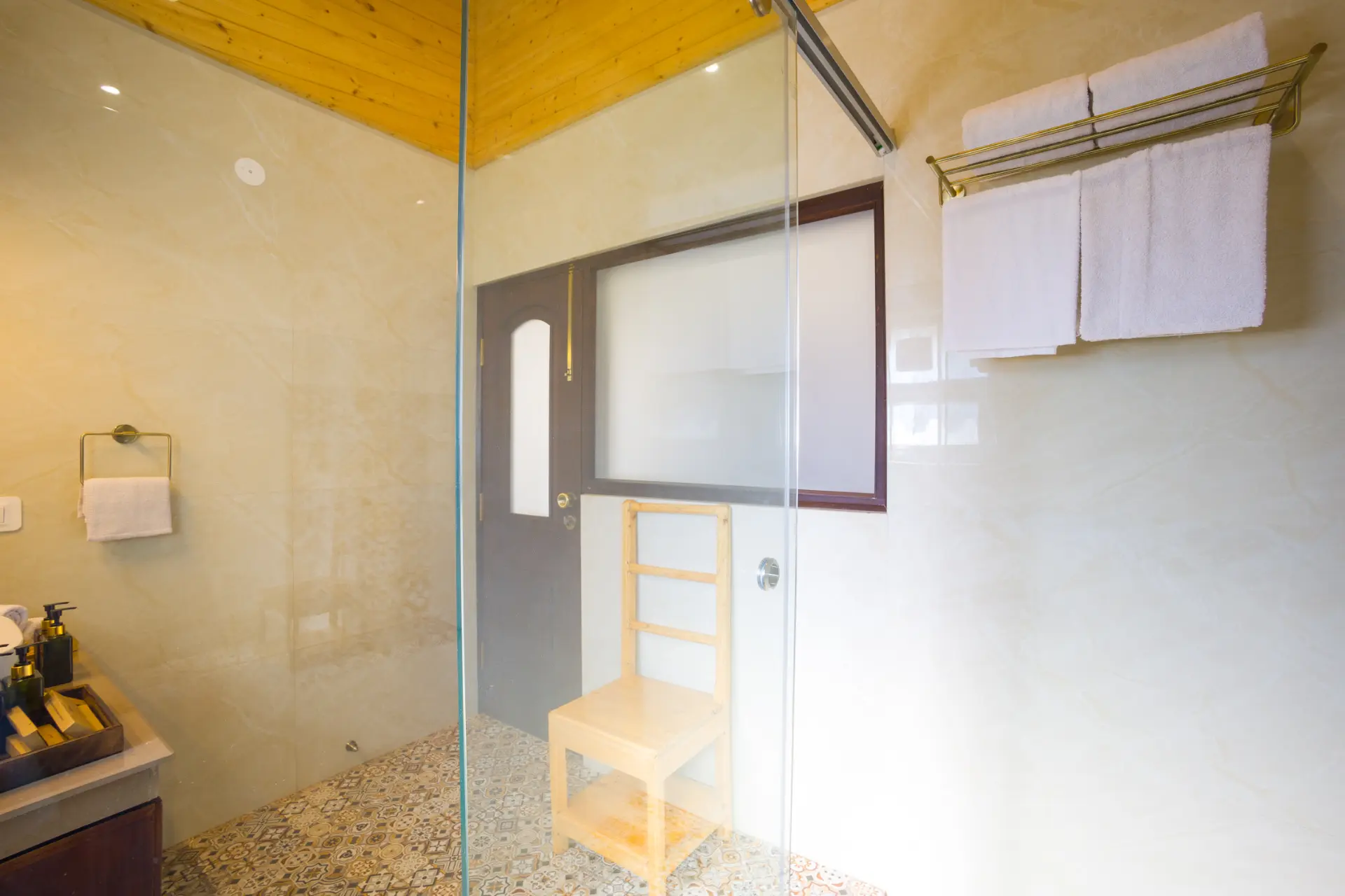 Pinehill Manor Villa, Kasauli - Bathroom