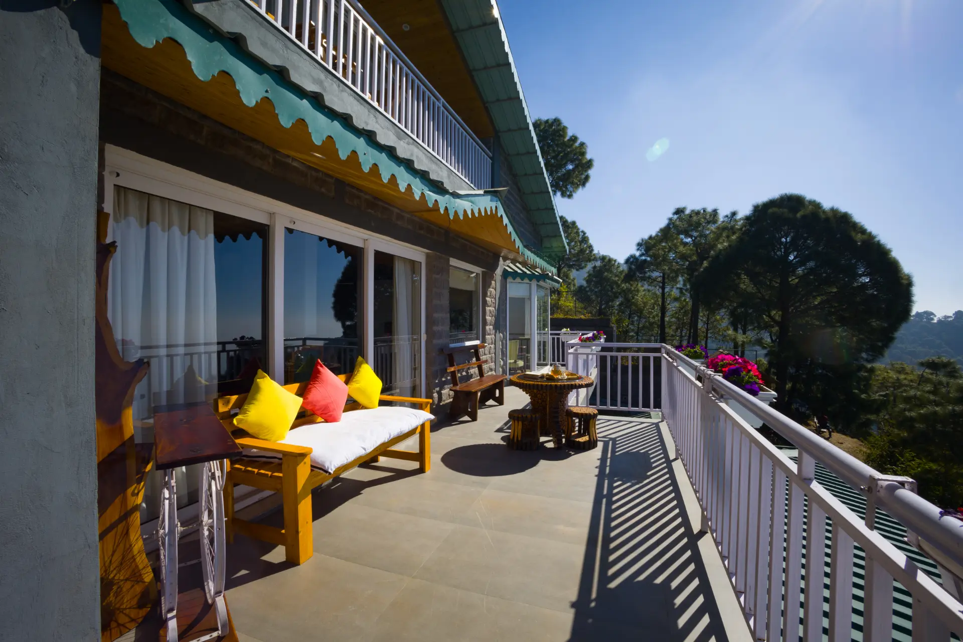 Cliff Side Villa | 3-BHK + Attic | Garden | Gazebo | Balconies | Scenic Views