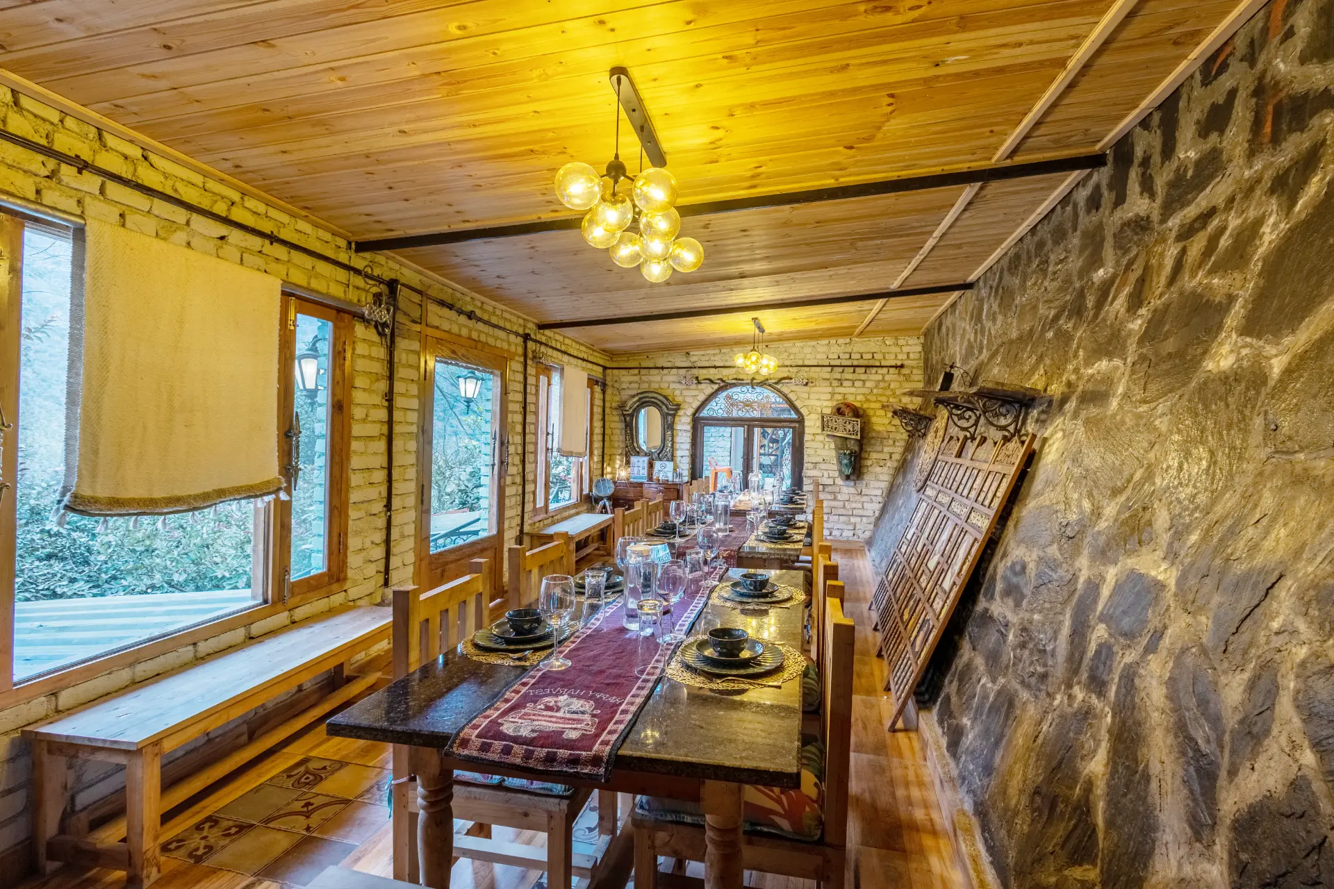 Zephyr Sierra Villa, Mussoorie - Restaurant