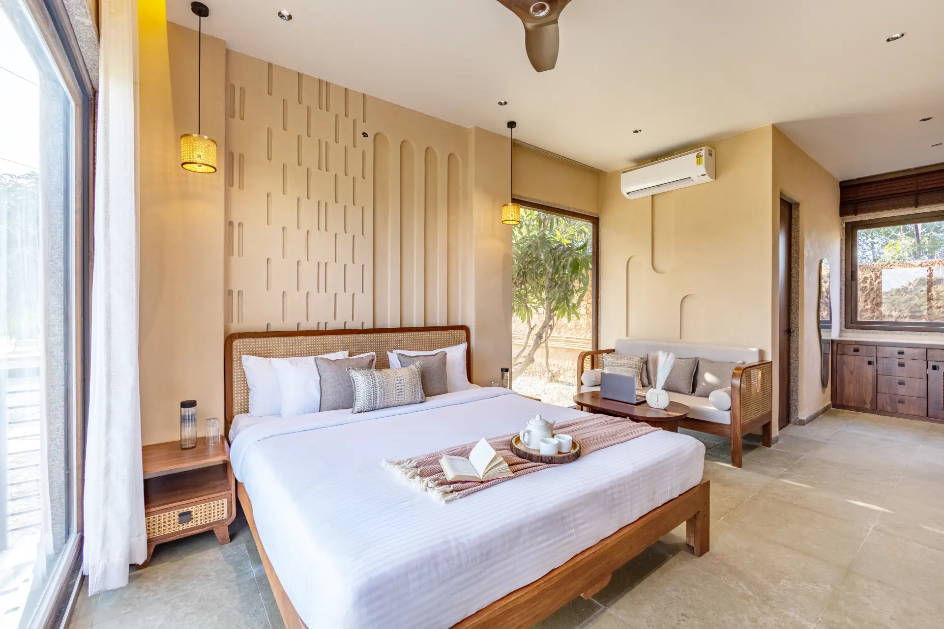 Cows & Cuddles Villa, Udaipur - Bedroom 1