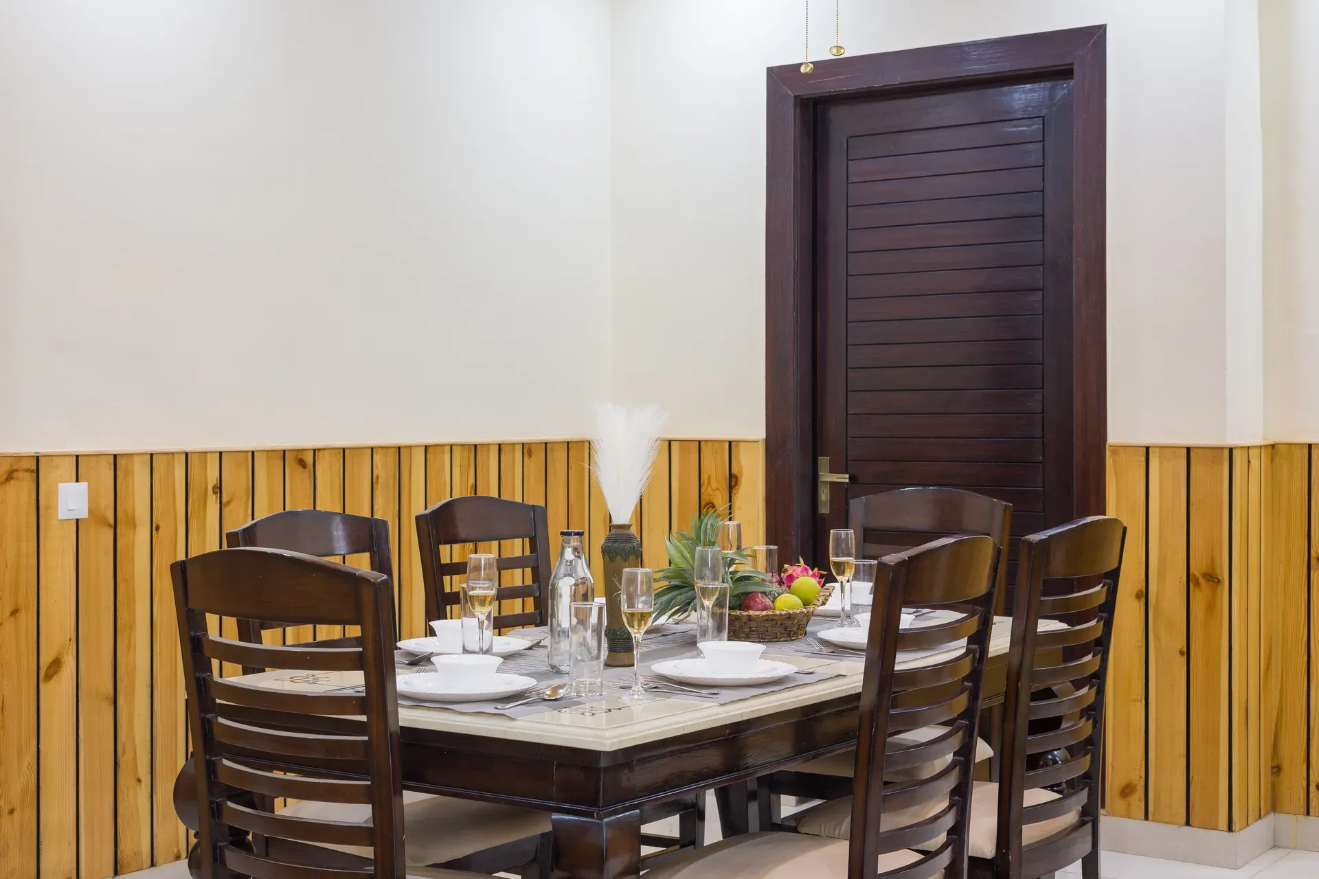 Ahilya Villa, Bhimtal - Dinning
