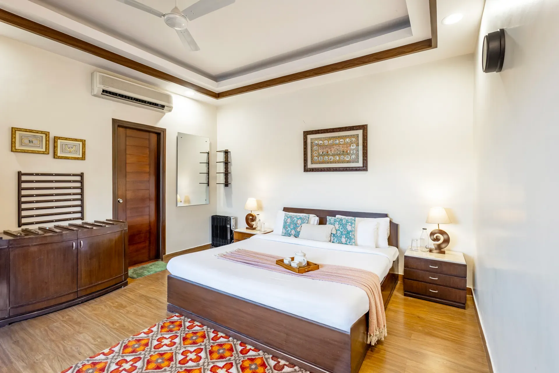 Lakeview Manor Villa, Bhimtal - Bedroom