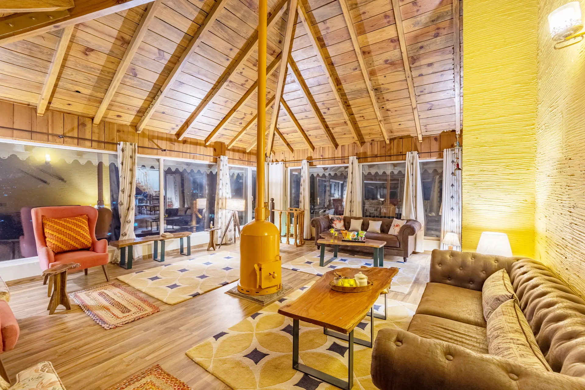 Mystwood Villa, Nainital - Living area 1