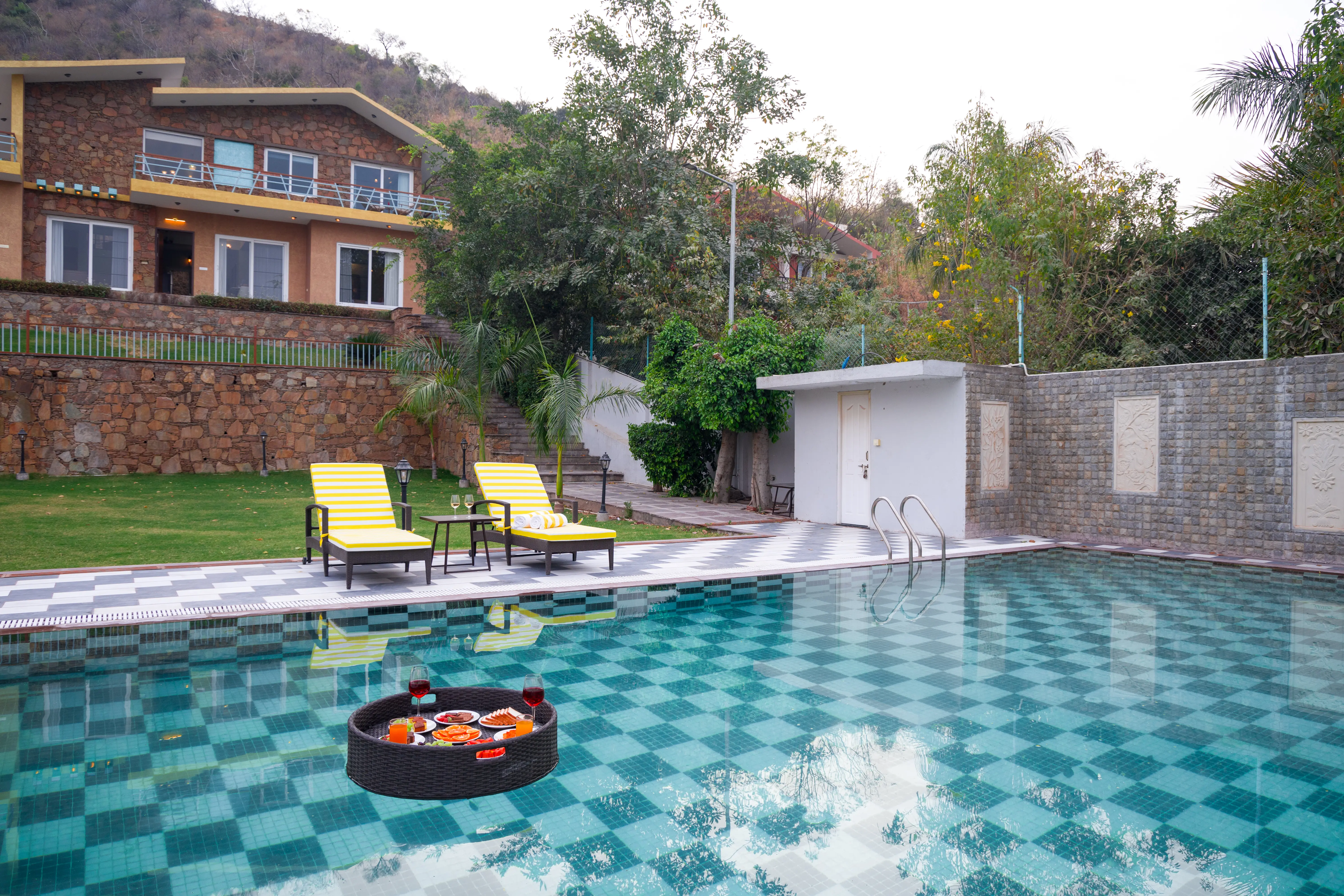 Swimming pool