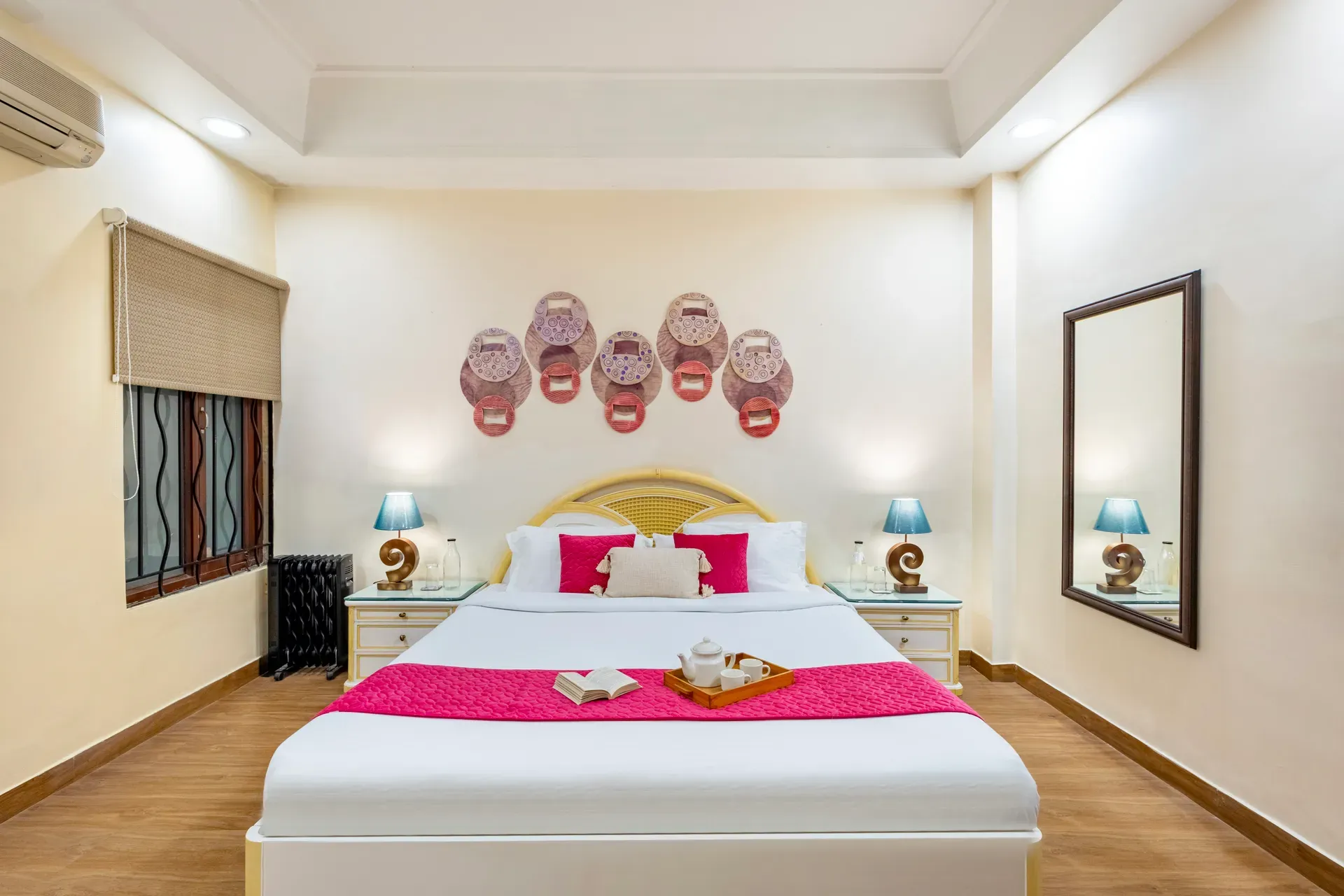 Lakeview Manor Villa, Bhimtal - Bedroom