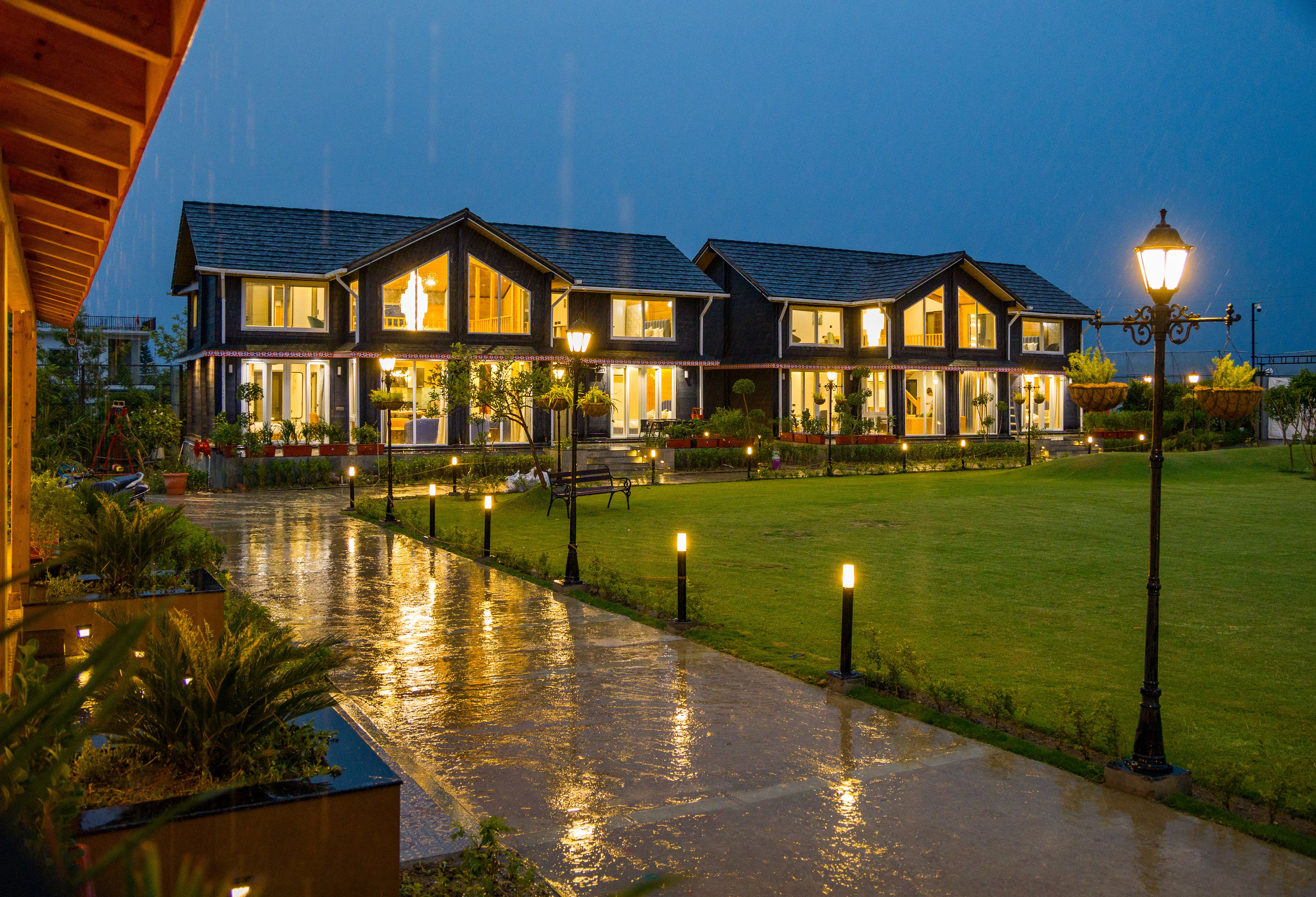 Esh Cottages Birch | Hillside 4-BHK Hideaway With Lush Garden, Common Pool, &  Gaming Zone