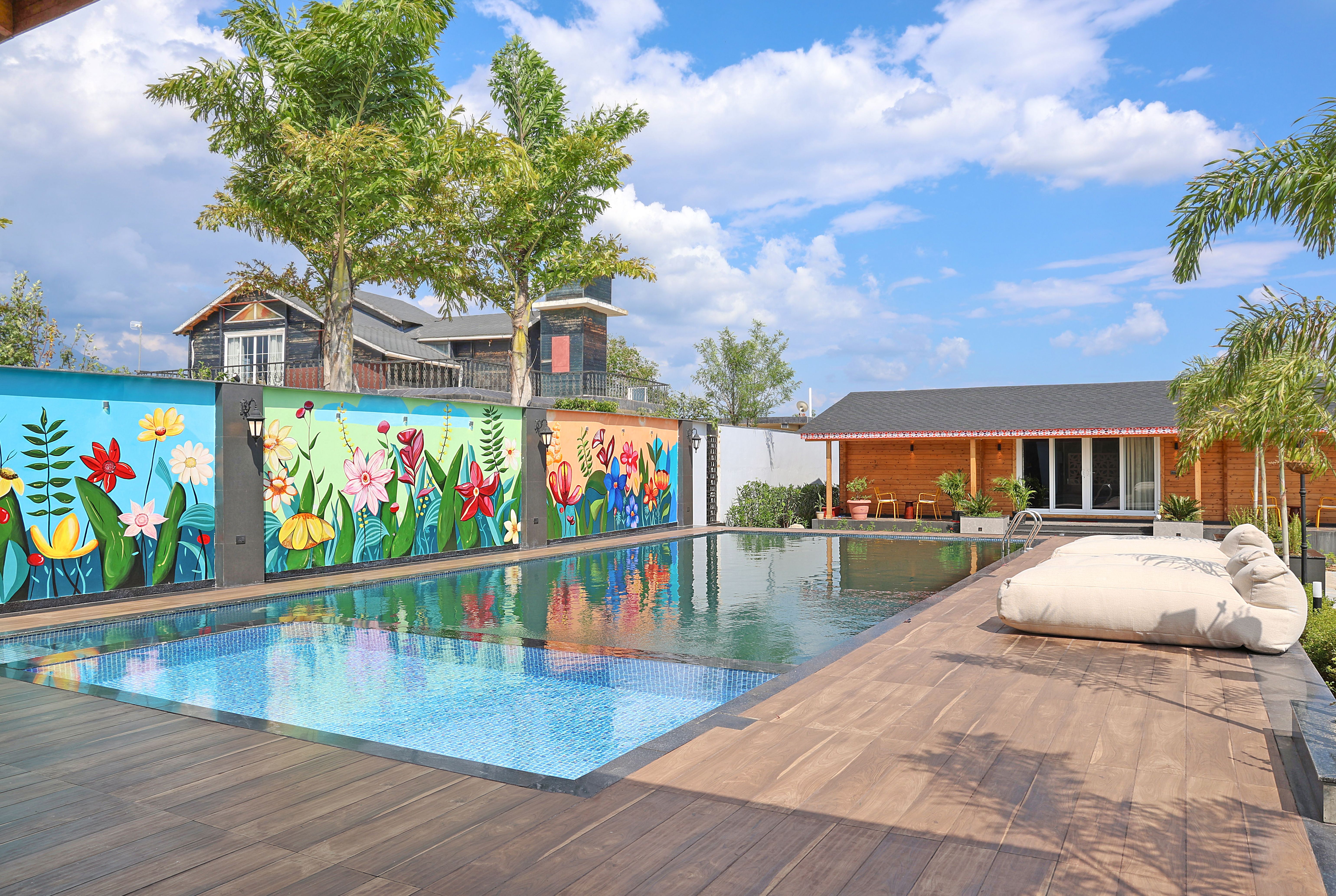 Esh Cottages Willow | Hillside 1-room Retreat With Lush Garden, Common Pool & Restaurant