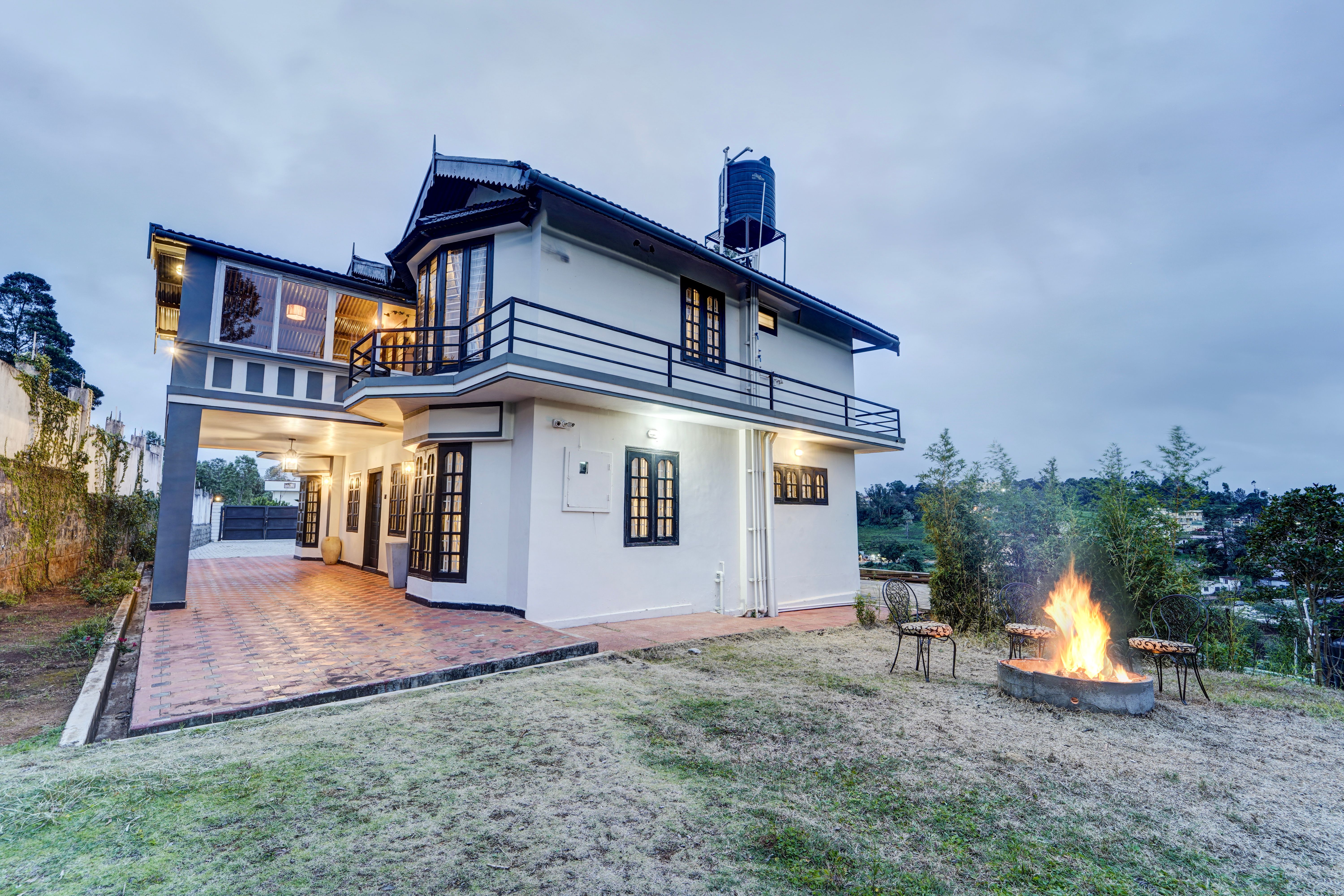 Cleft | 3-BHK With Garden, Picturesque Verandah & Balcony With Views