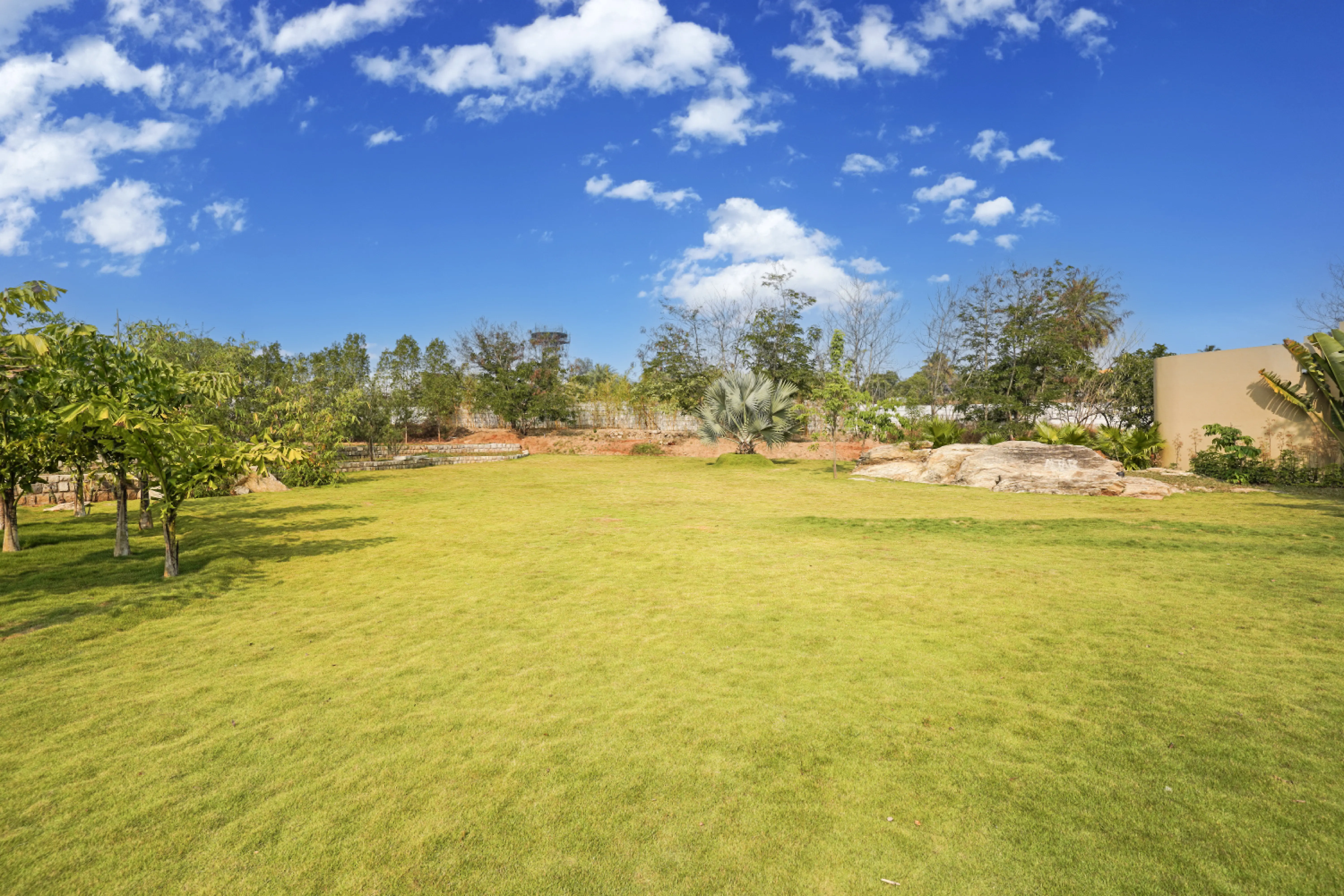 Urvi Terra Luxe Suite, Bangalore - Garden