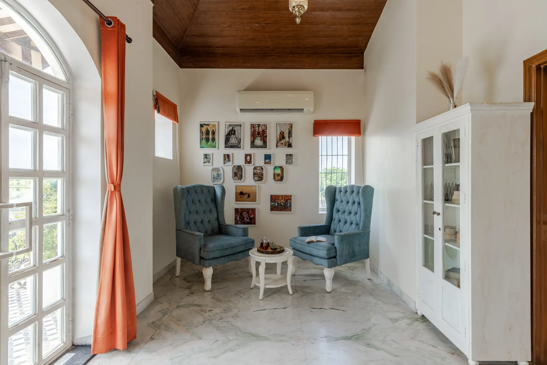 Living Room 4 