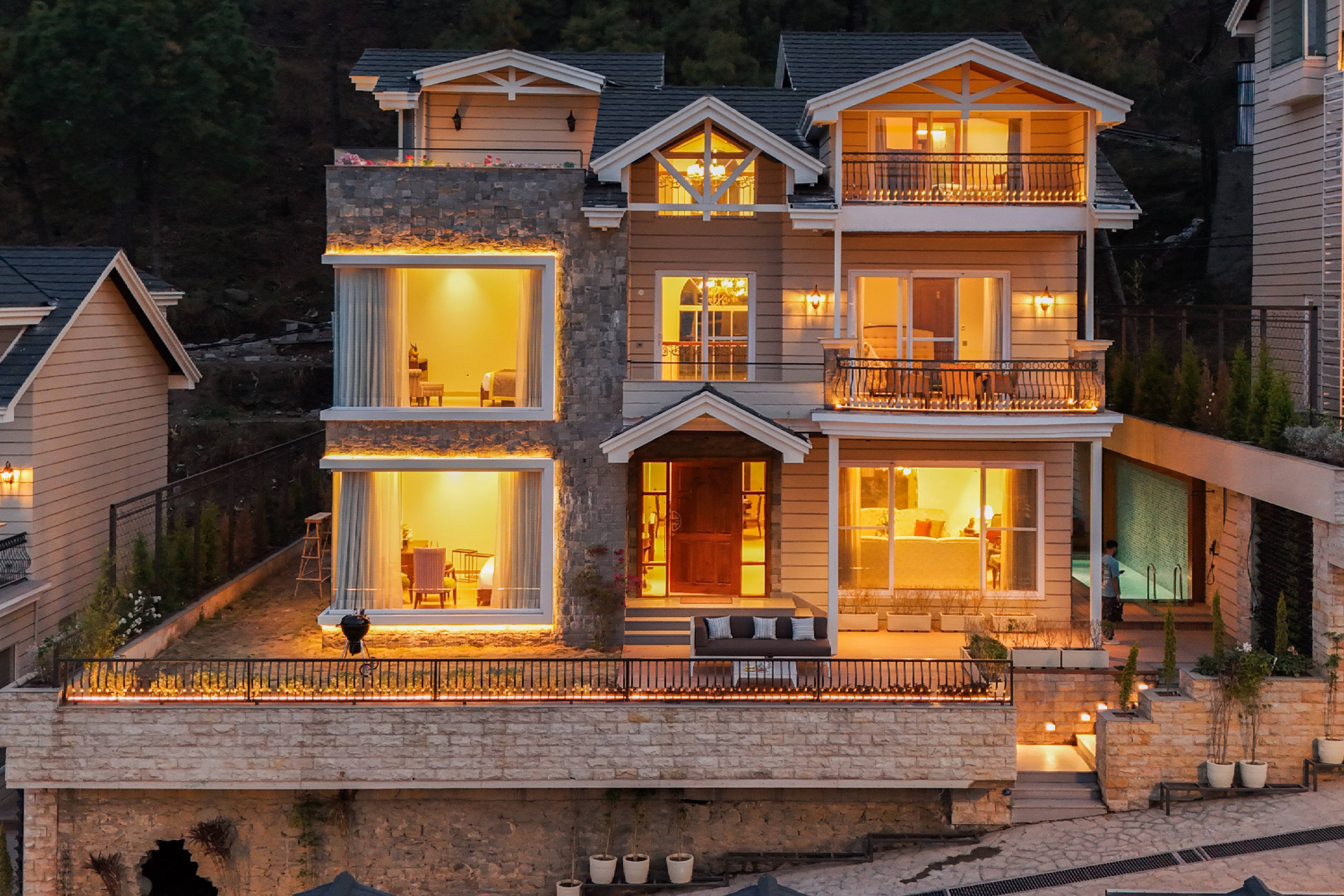 The Royce Rose | Hillside Pet-friendly 4-BHK Villa With Private Heated Pool, Steam Room, Jacuzzi & 360° Hill Views