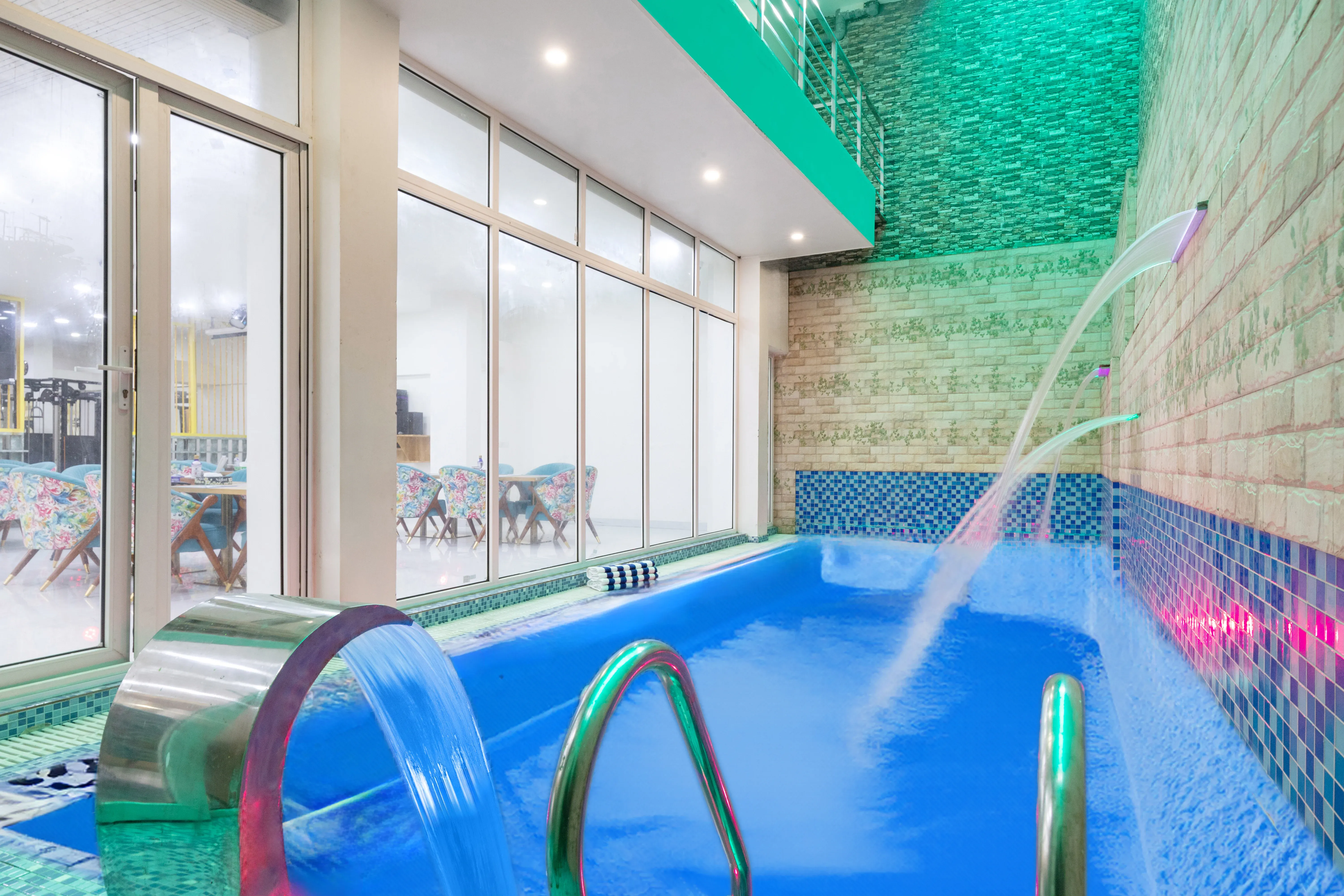 Swimming pool