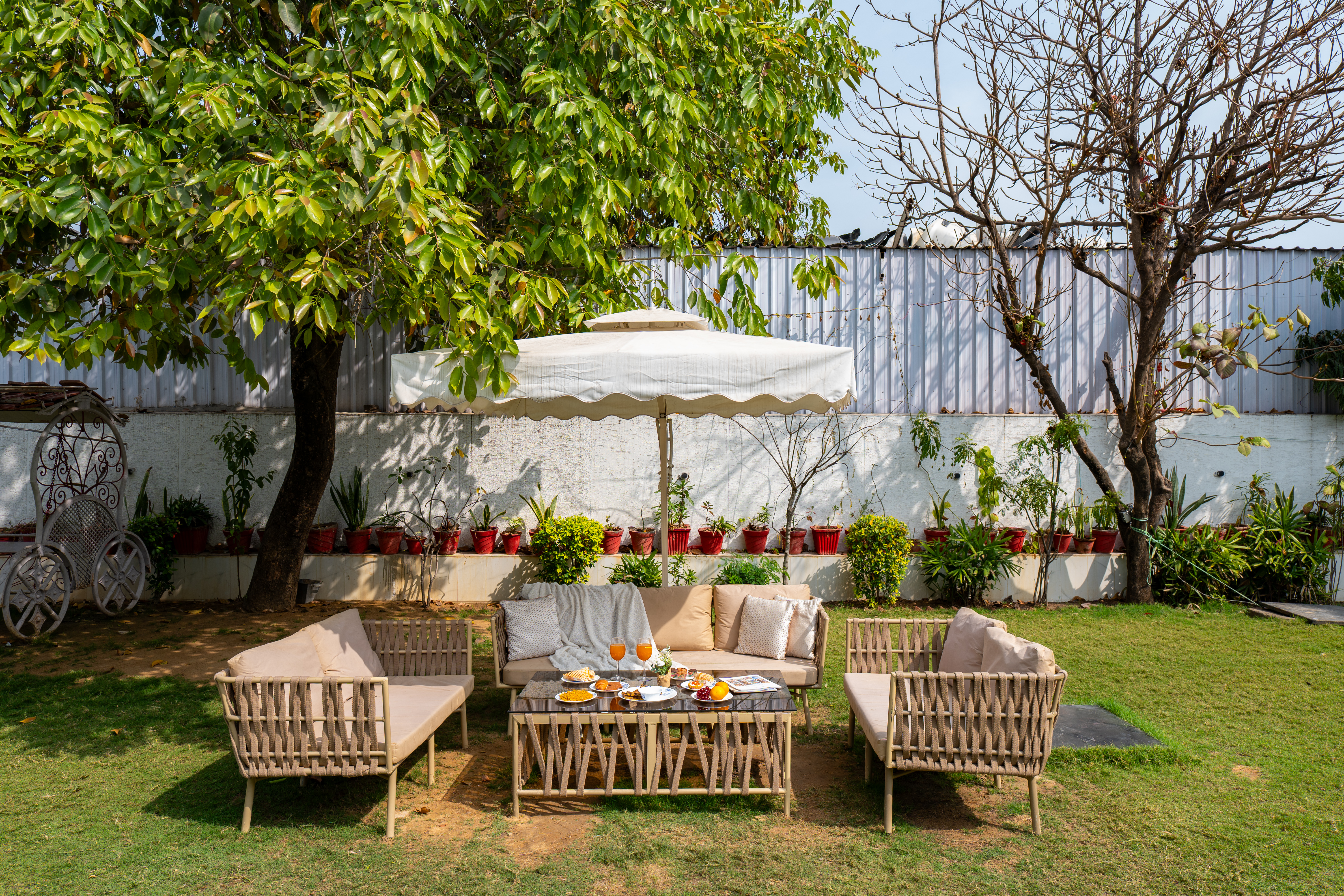 Garden sit out