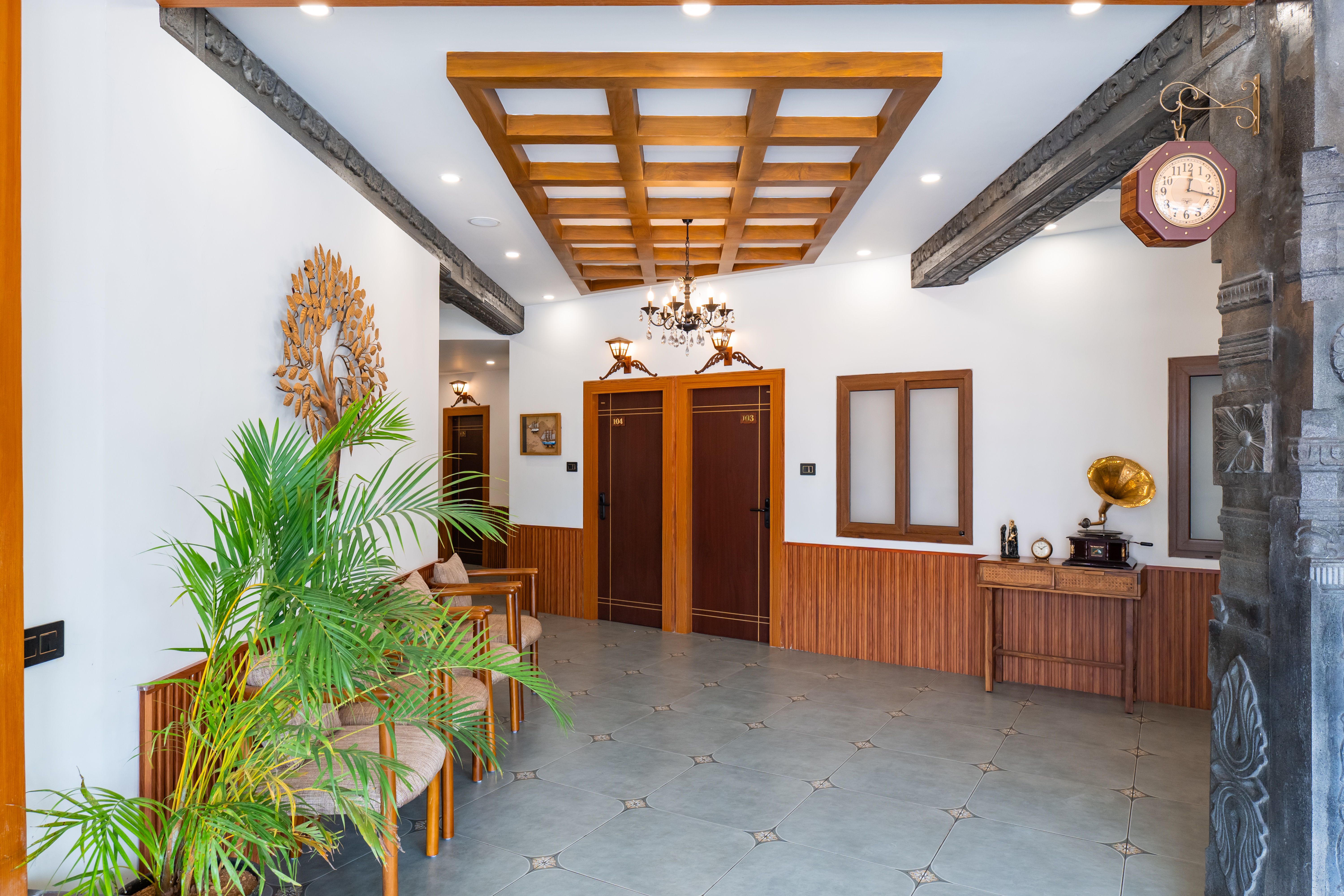 Lobby/Corridor